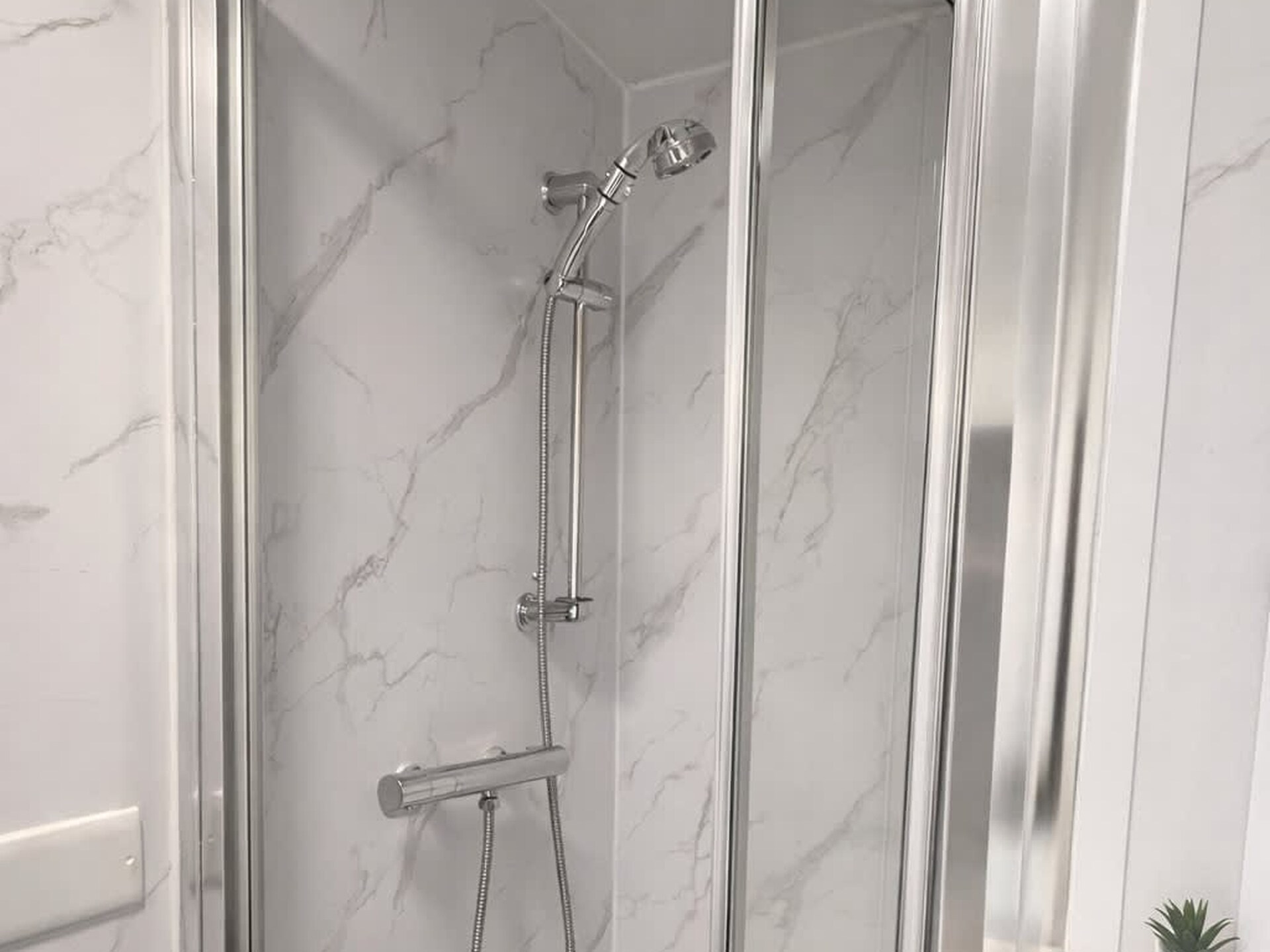 Compacte duplex studio met mezzanine in West Kensington, vlak bij metro - foto 5