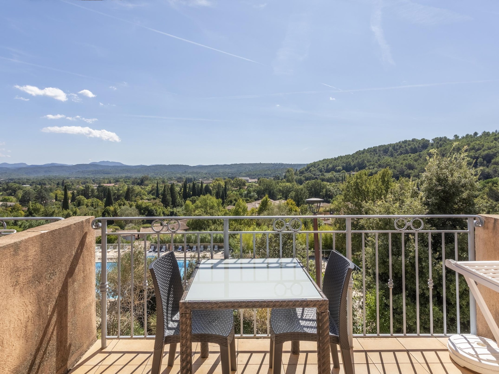 Sfeervol appartement met balkon in Callian, Var - foto 3