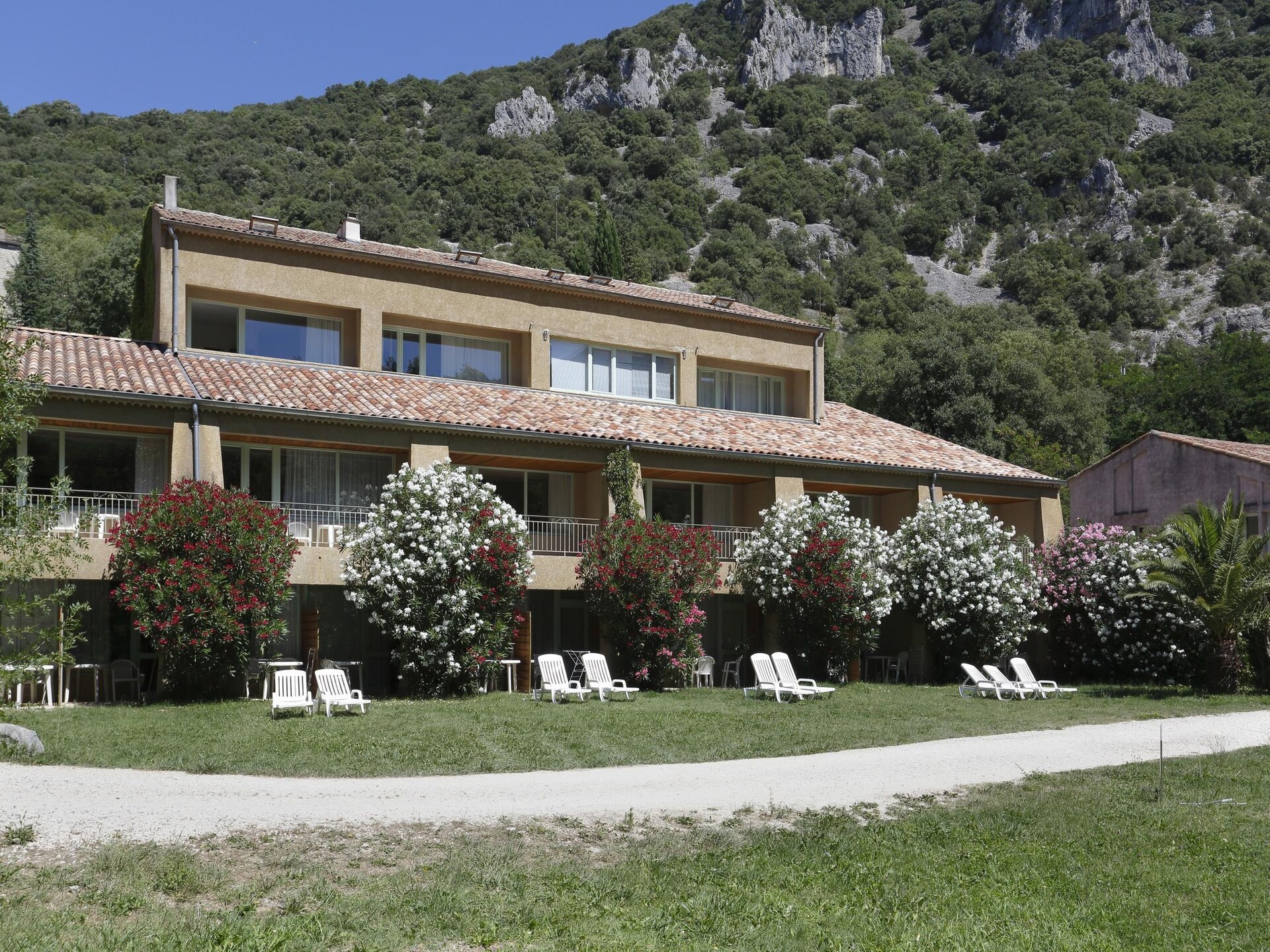 Rustgevend appartement in Vallon-Pont-d’Arc bij Le Domaine de Chames - foto 8