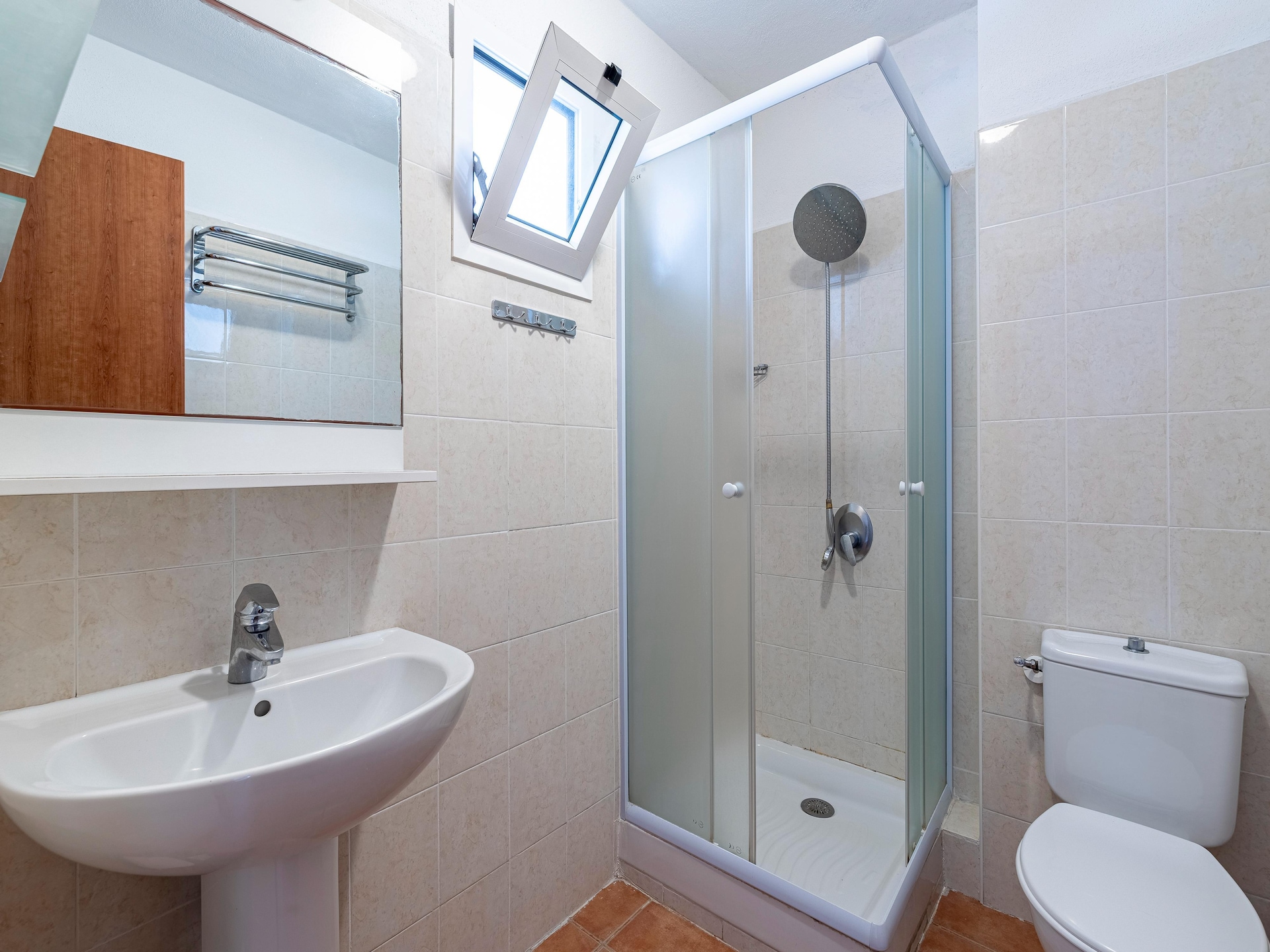 Centraal gelegen appartement in San-Nicolao met zeezicht - foto 13