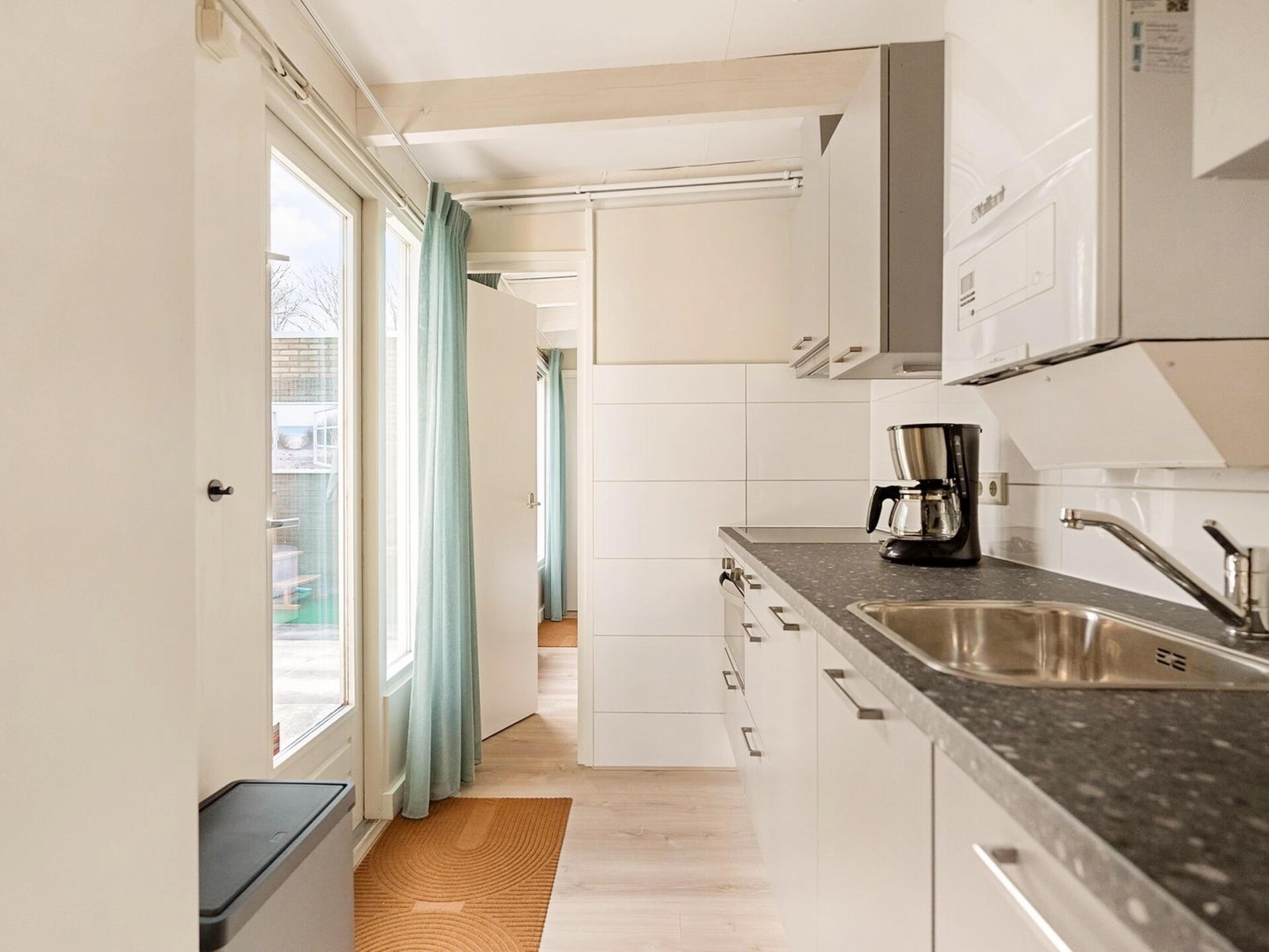 Stijlvol vakantiehuis met hottub in Sint Maartensvlotbrug - foto 14