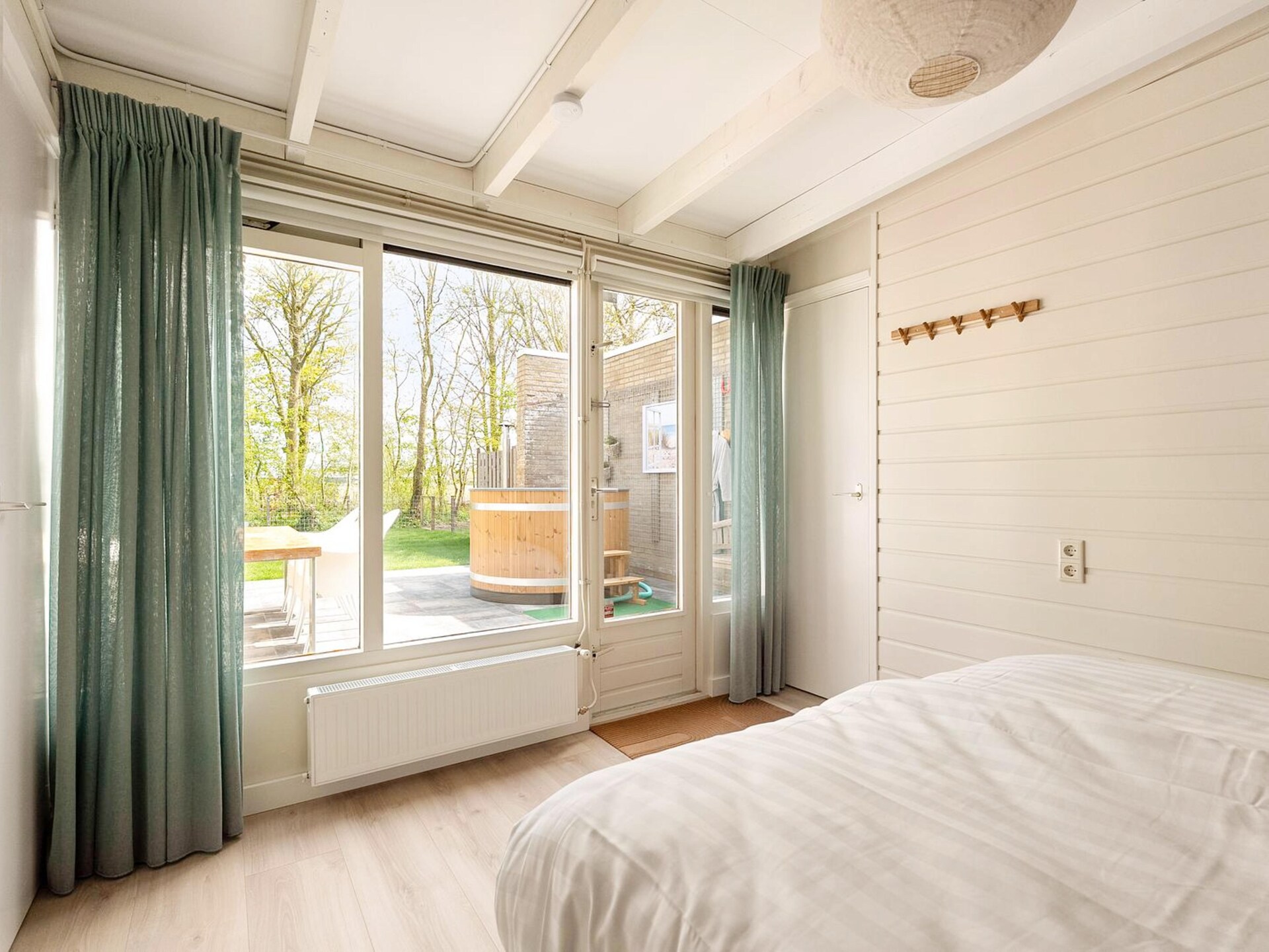 Stijlvol vakantiehuis met hottub in Sint Maartensvlotbrug - foto 18