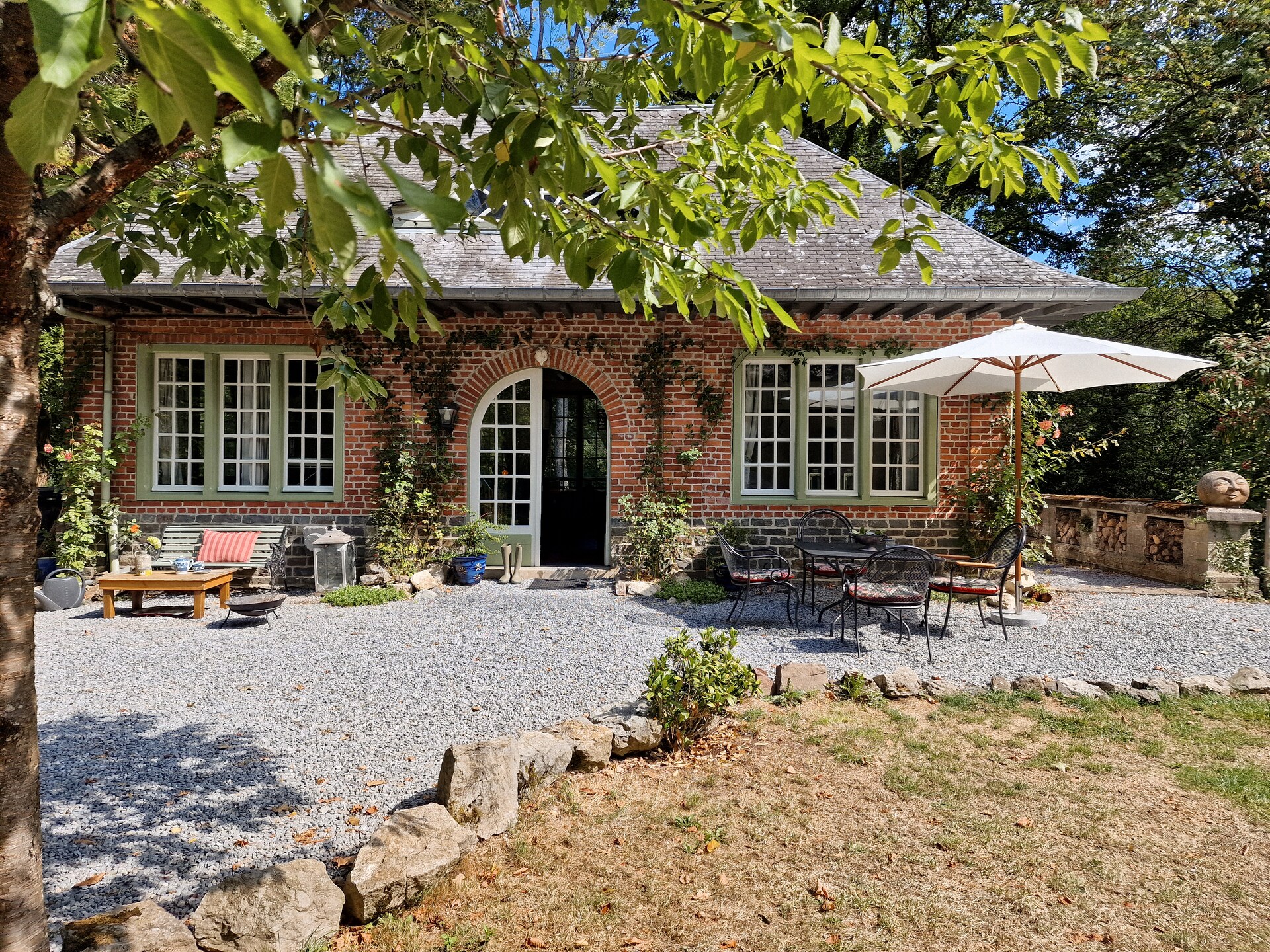 Romantisch paviljoen met houtkachel en kampvuur in de Ardennen - foto 1