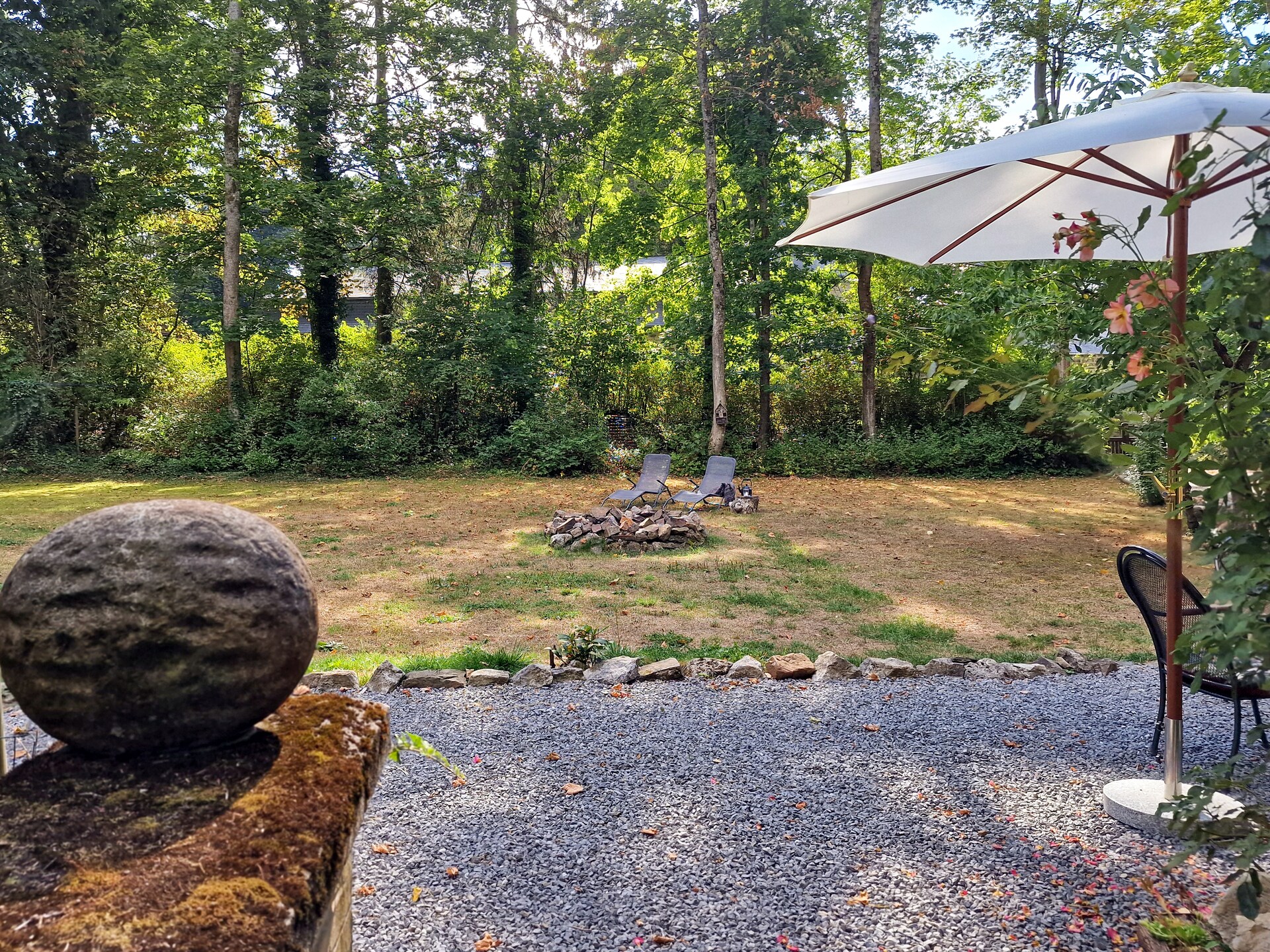 Romantisch paviljoen met houtkachel en kampvuur in de Ardennen - foto 12