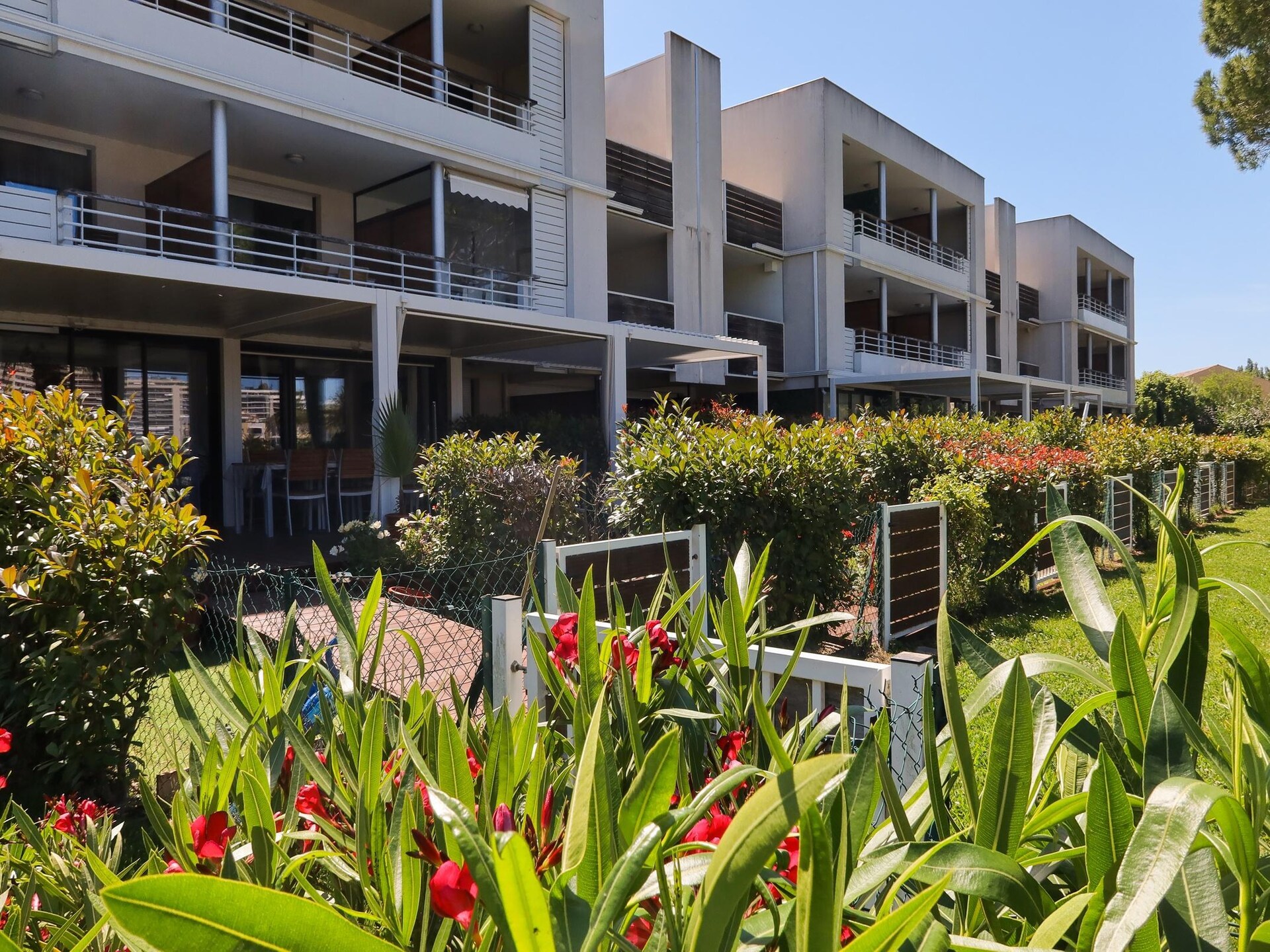 Licht appartement met terras bij de jachthaven in Mandelieu-la-Napoule - foto 5