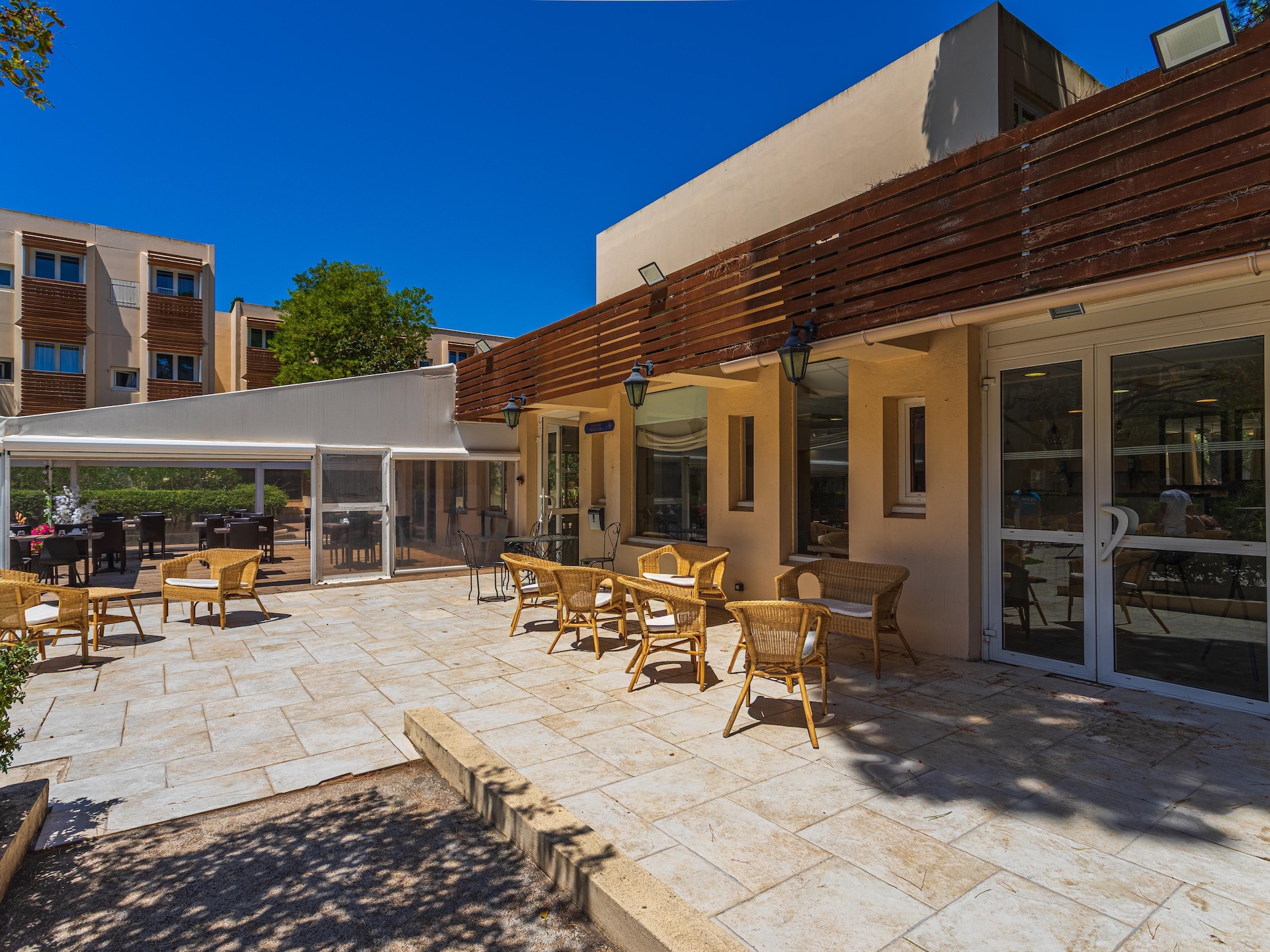 Licht appartement met zwembad in La Londe les Maures - foto 15