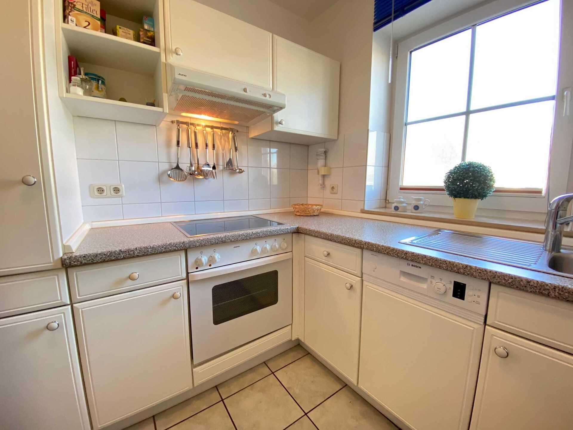 Rustiek appartement met havenzicht in Orth, 5 km van strand - foto 7