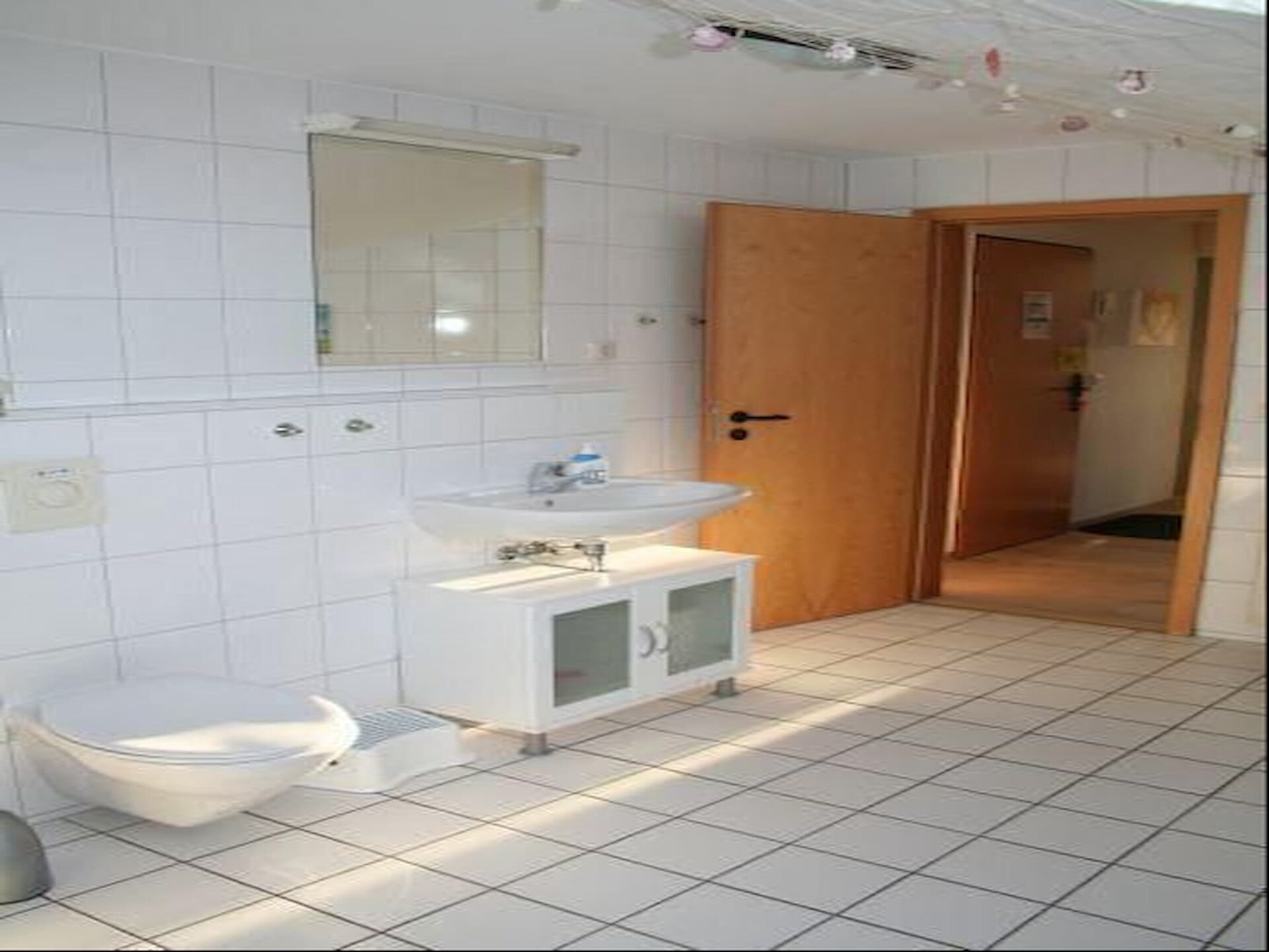 Comfortabel appartement met uitzicht op jachthaven in Orth, 5 km van het strand - foto 10
