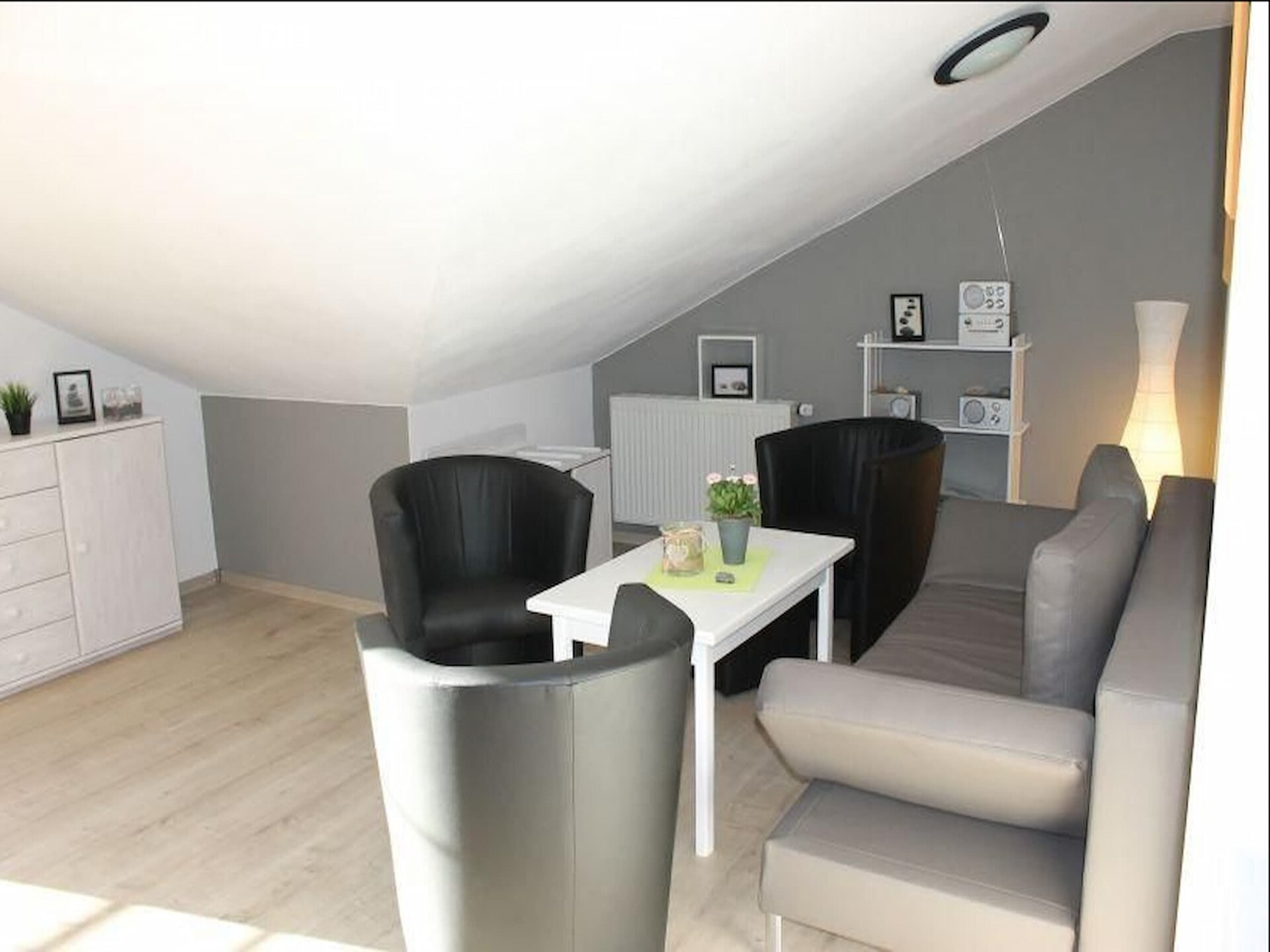 Comfortabel appartement met uitzicht op jachthaven in Orth, 5 km van het strand - foto 4