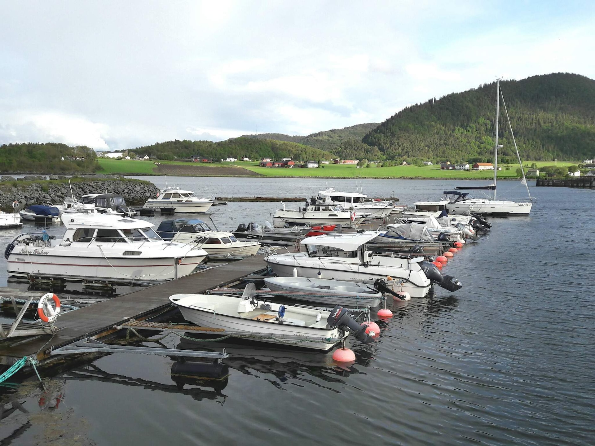 Authentiek vakantiehuis aan zee in Lensvik met privéterras en boothuur - foto 13
