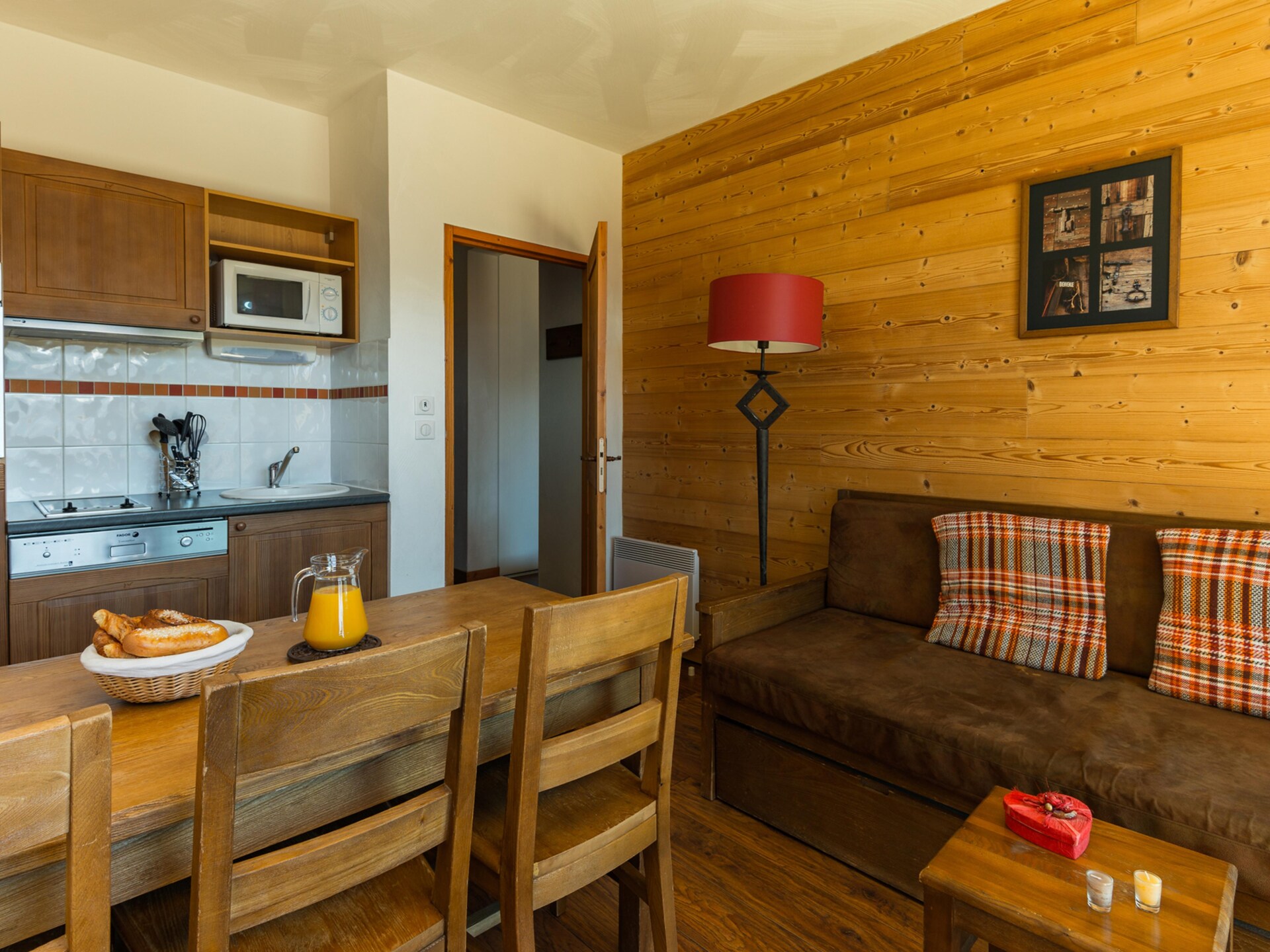 Ruim appartement voor 8 op de bergflank in Saint-Lary-Soulan met zwembad - foto 6