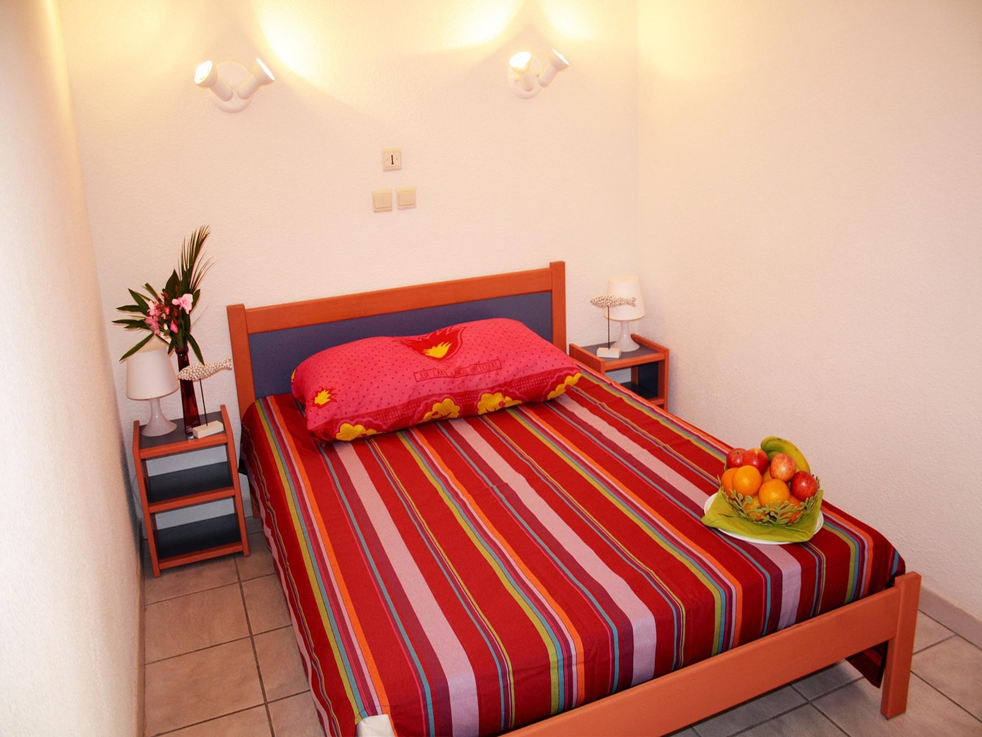 Les Jardins de Neptune 2 bedroom terraced apt sleeps 6 OTA - foto 16