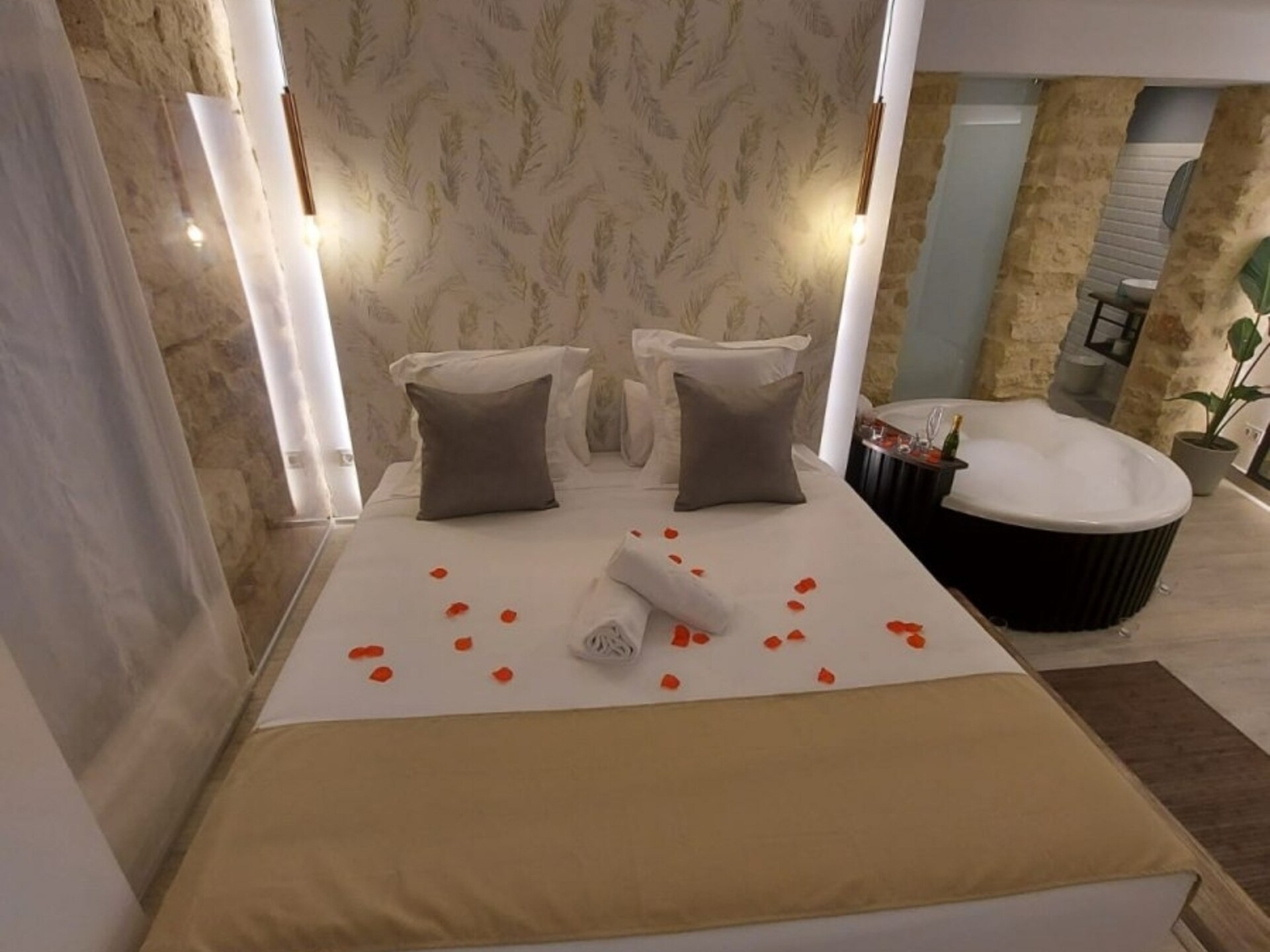 Luxe studio met jacuzzi op 1,3 km van het strand in Alicante - foto 8