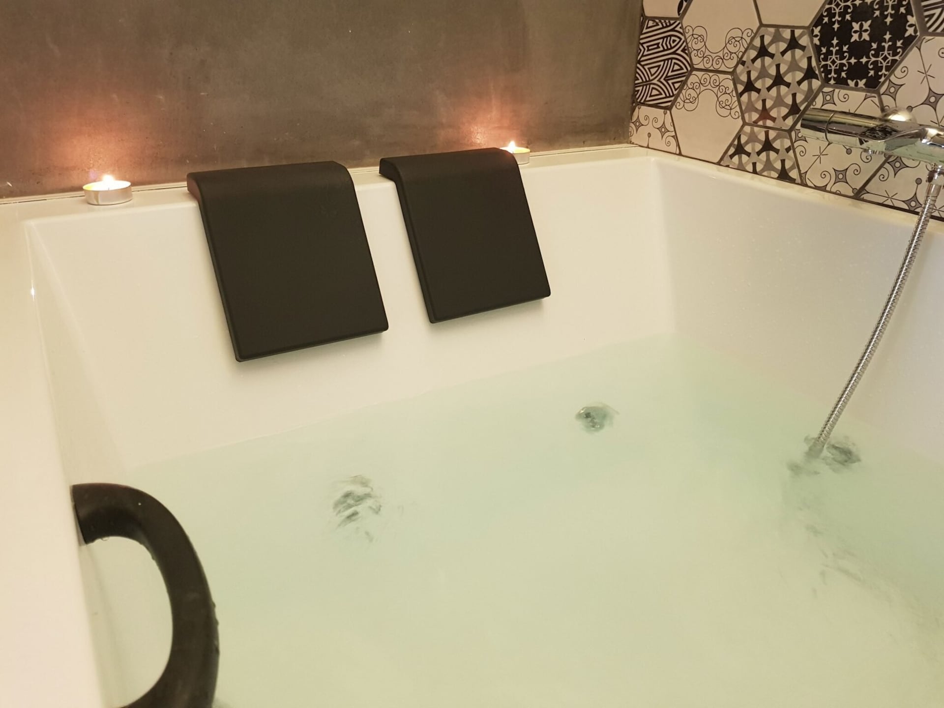 Op 1,3 km van het strand: Luxe appartement met jacuzzi in Alicante - foto 12