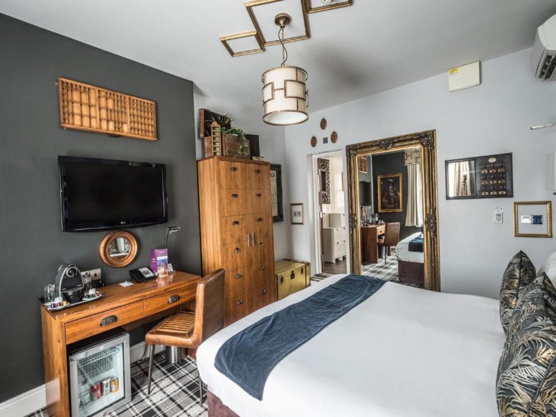 Knusse kamer in hartje Nottingham, vlakbij kasteel en arena - foto 4