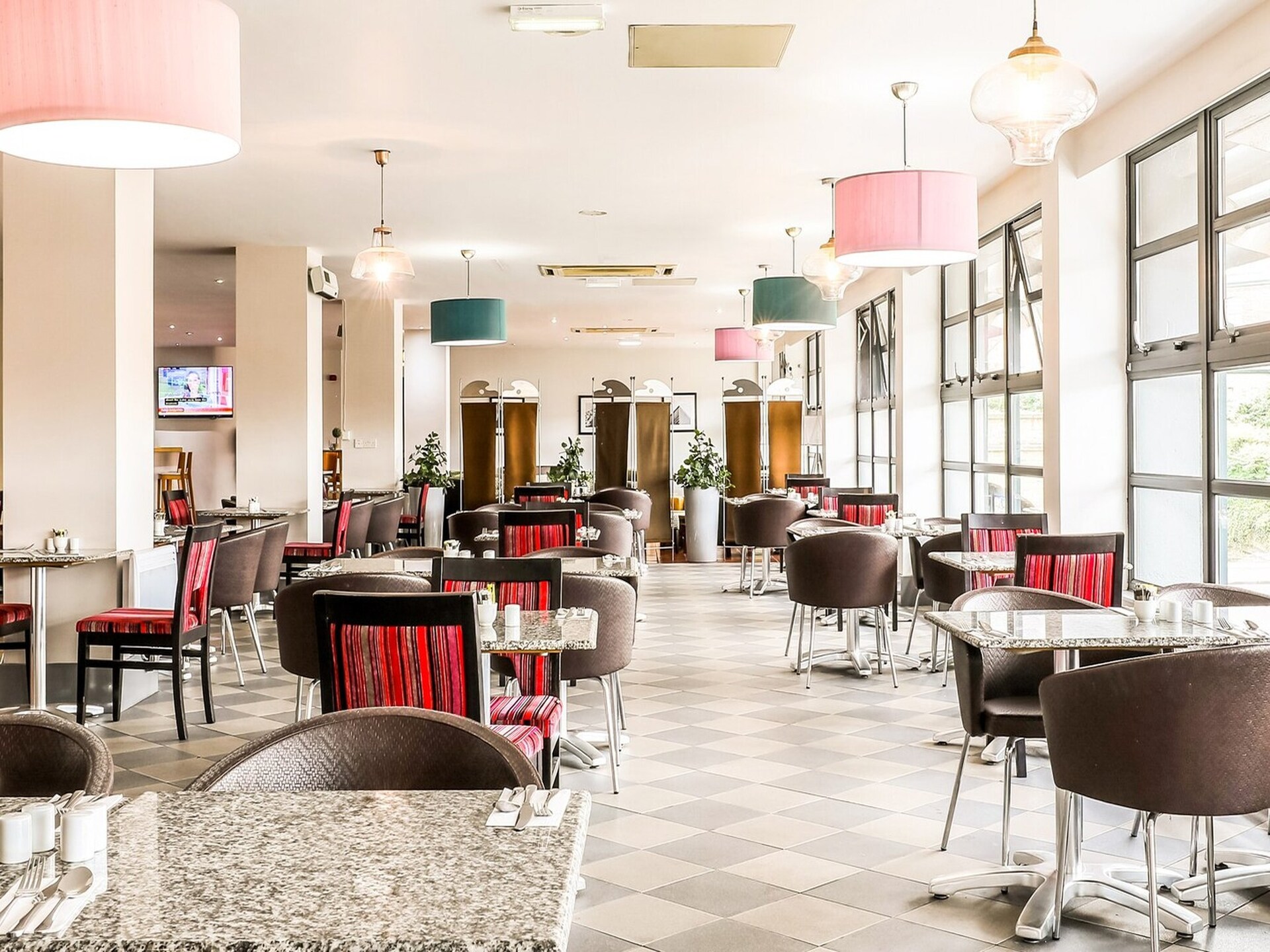 Moderne kamer aan de Don met uitzicht, vlakbij station Sheffield - foto 22