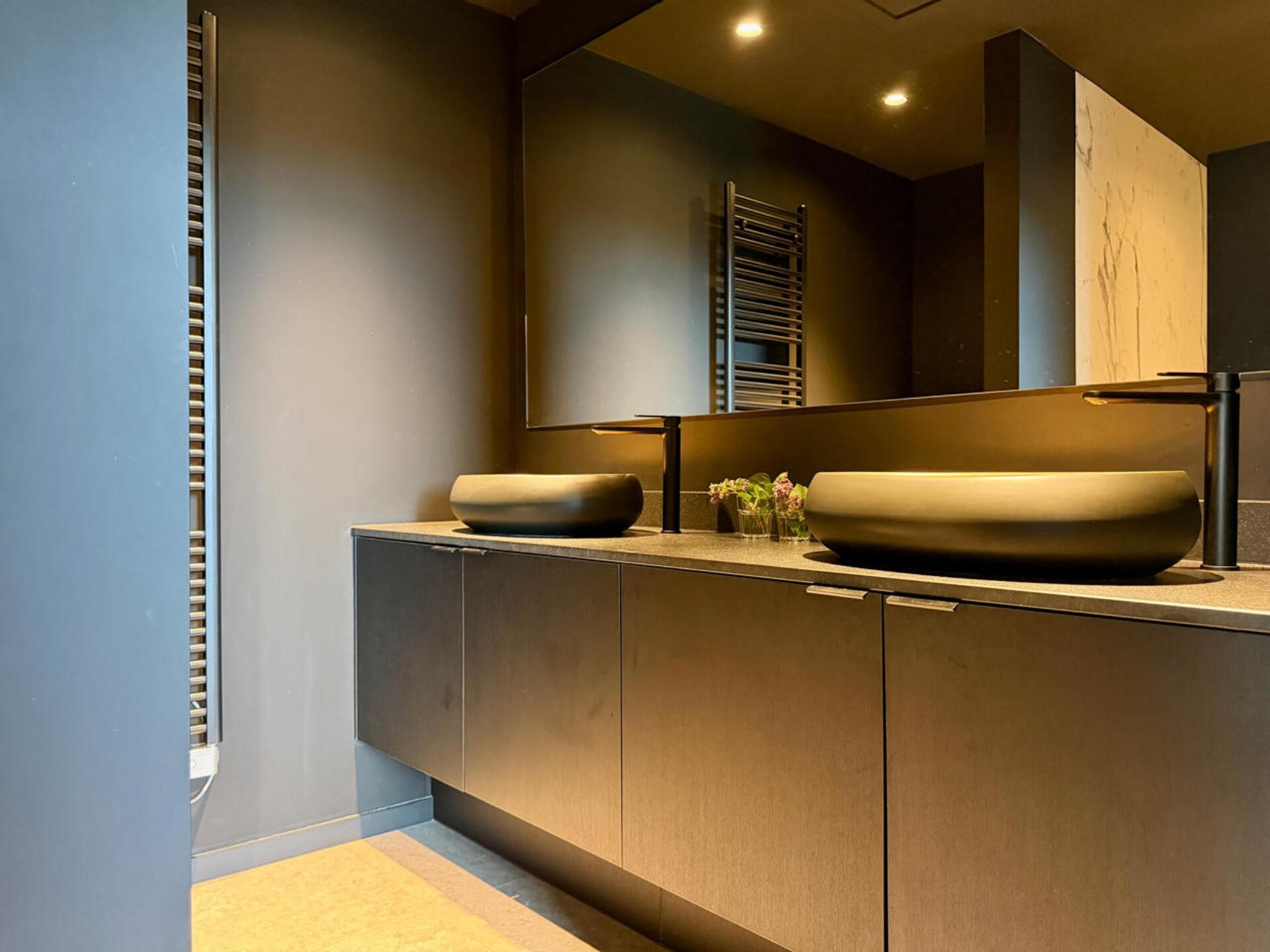 Modern designvakantiehuis Coco Noir in Somme-Leuze voor 6 personen - foto 32
