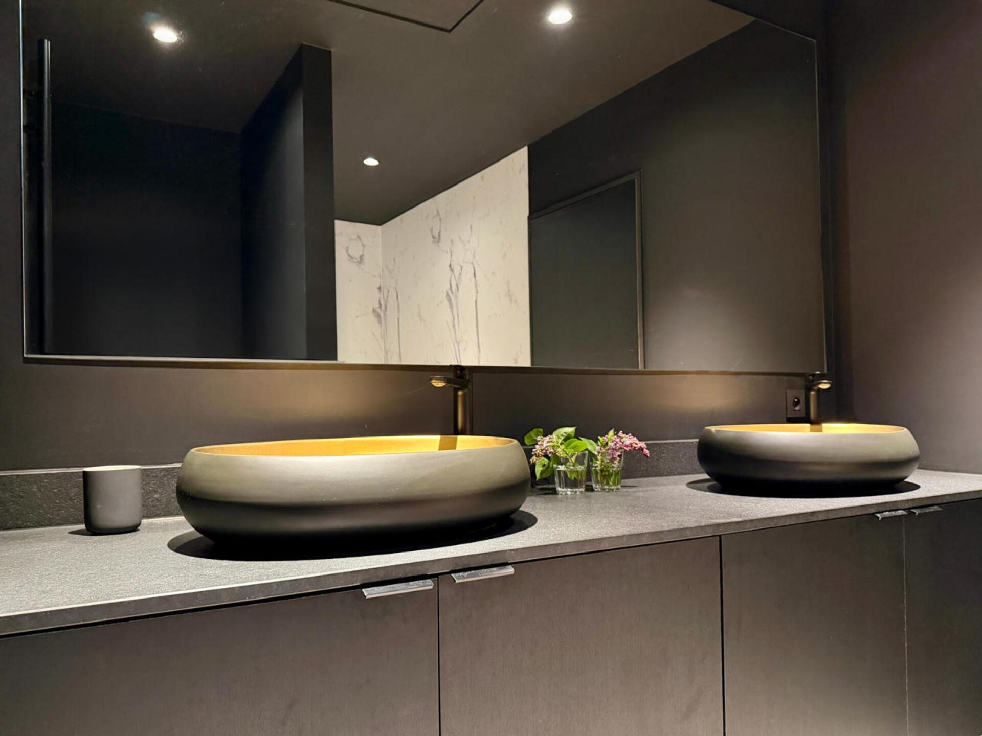 Modern designvakantiehuis Coco Noir in Somme-Leuze voor 6 personen - foto 12
