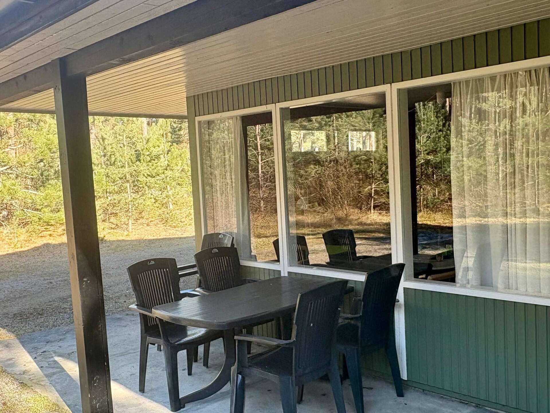 Vrijstaand vakantiehuis aan de golfbaan bij Aakirkeby, 250m van strand - foto 2
