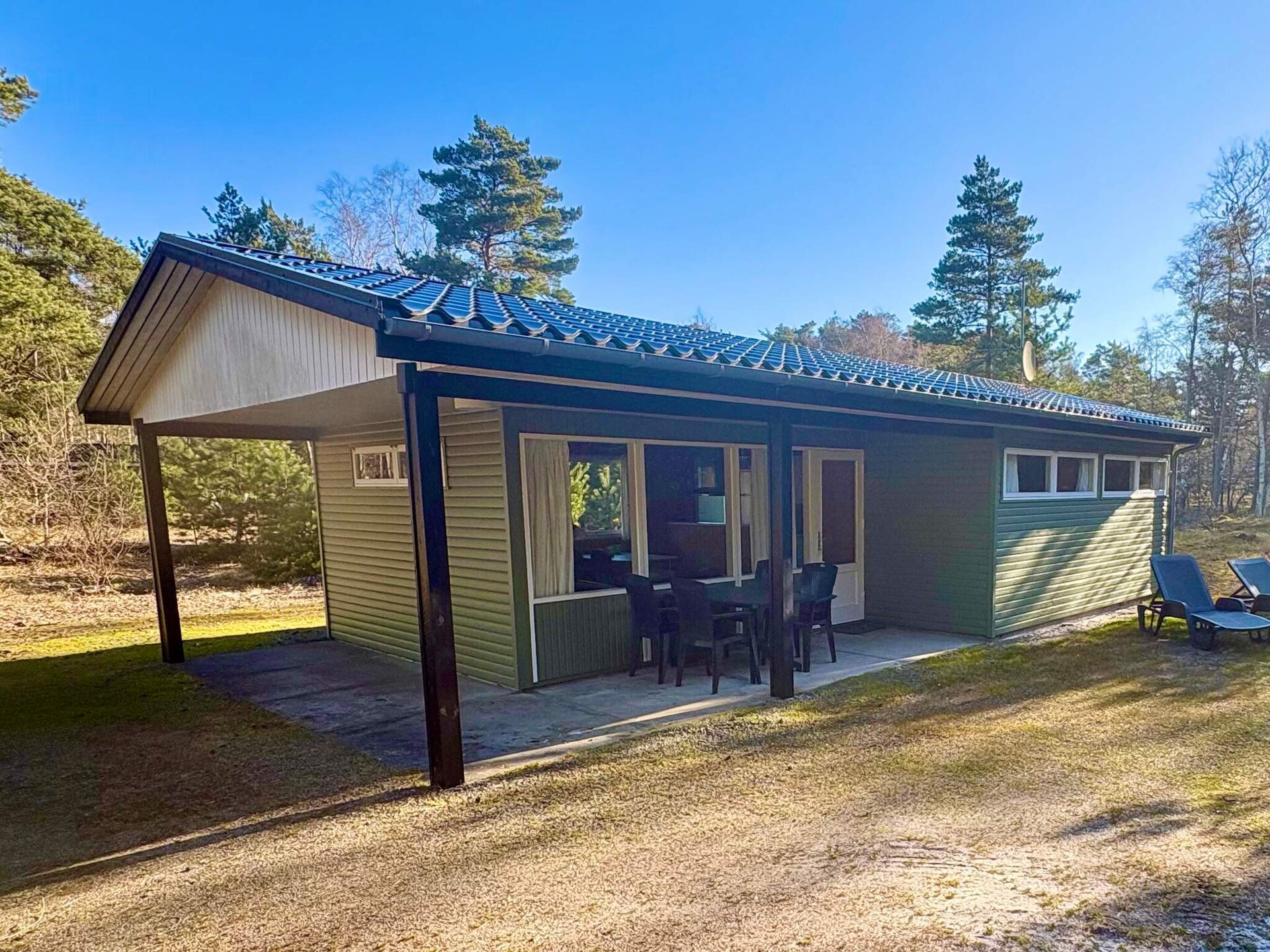 Vrijstaand vakantiehuis aan de golfbaan bij Aakirkeby, 250m van strand - foto 3