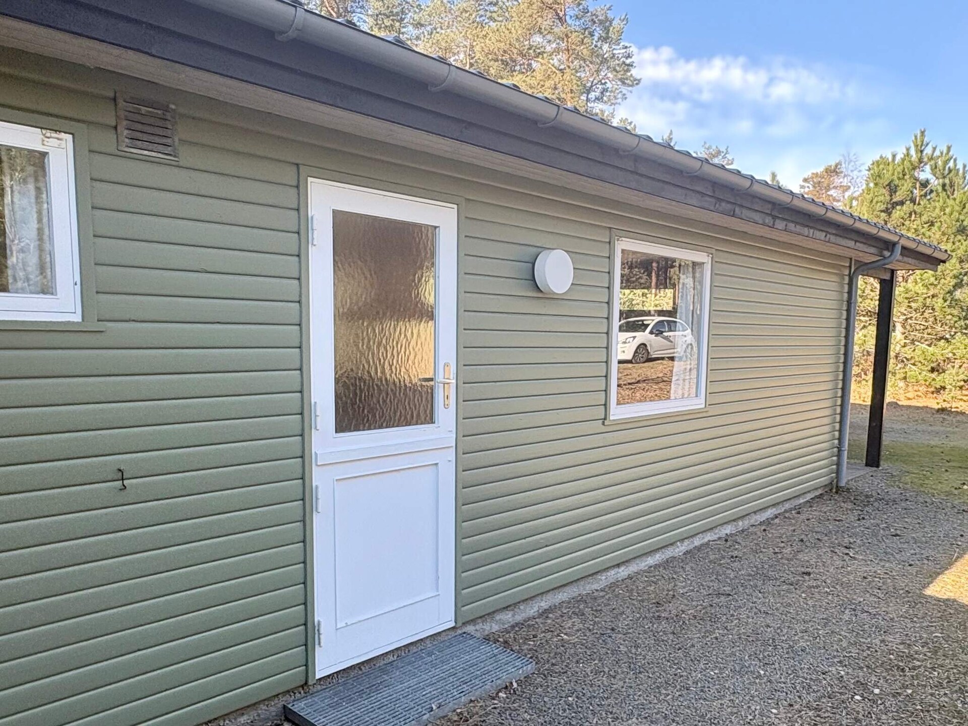 Vrijstaand vakantiehuis aan de golfbaan bij Aakirkeby, 250m van strand - foto 7