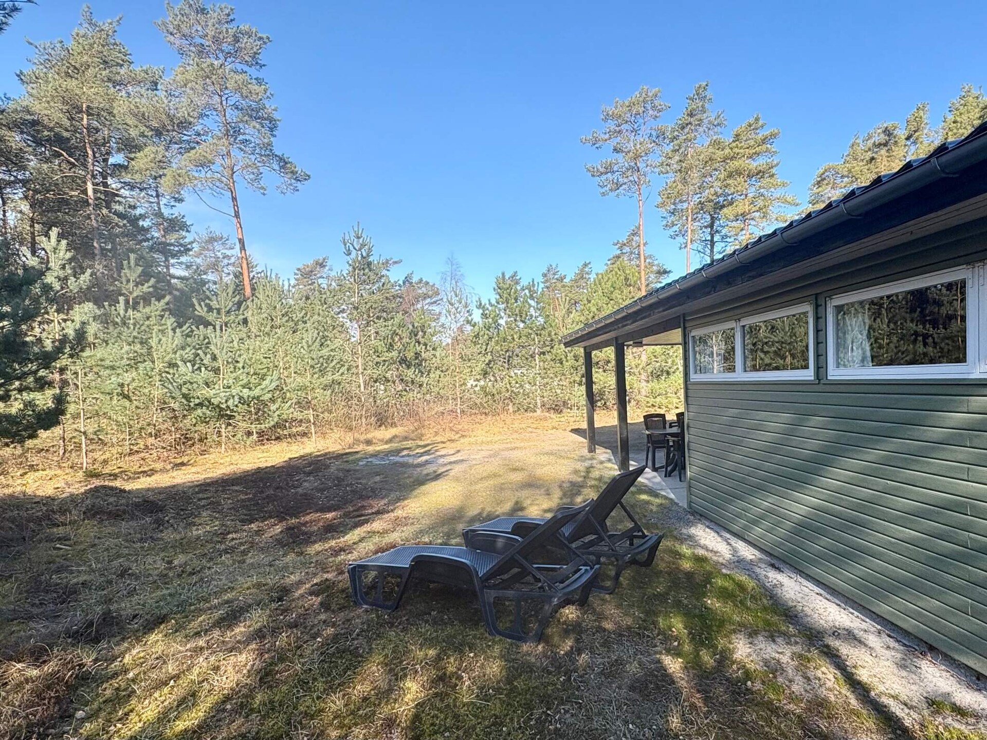 Vrijstaand vakantiehuis aan de golfbaan bij Aakirkeby, 250m van strand - foto 8