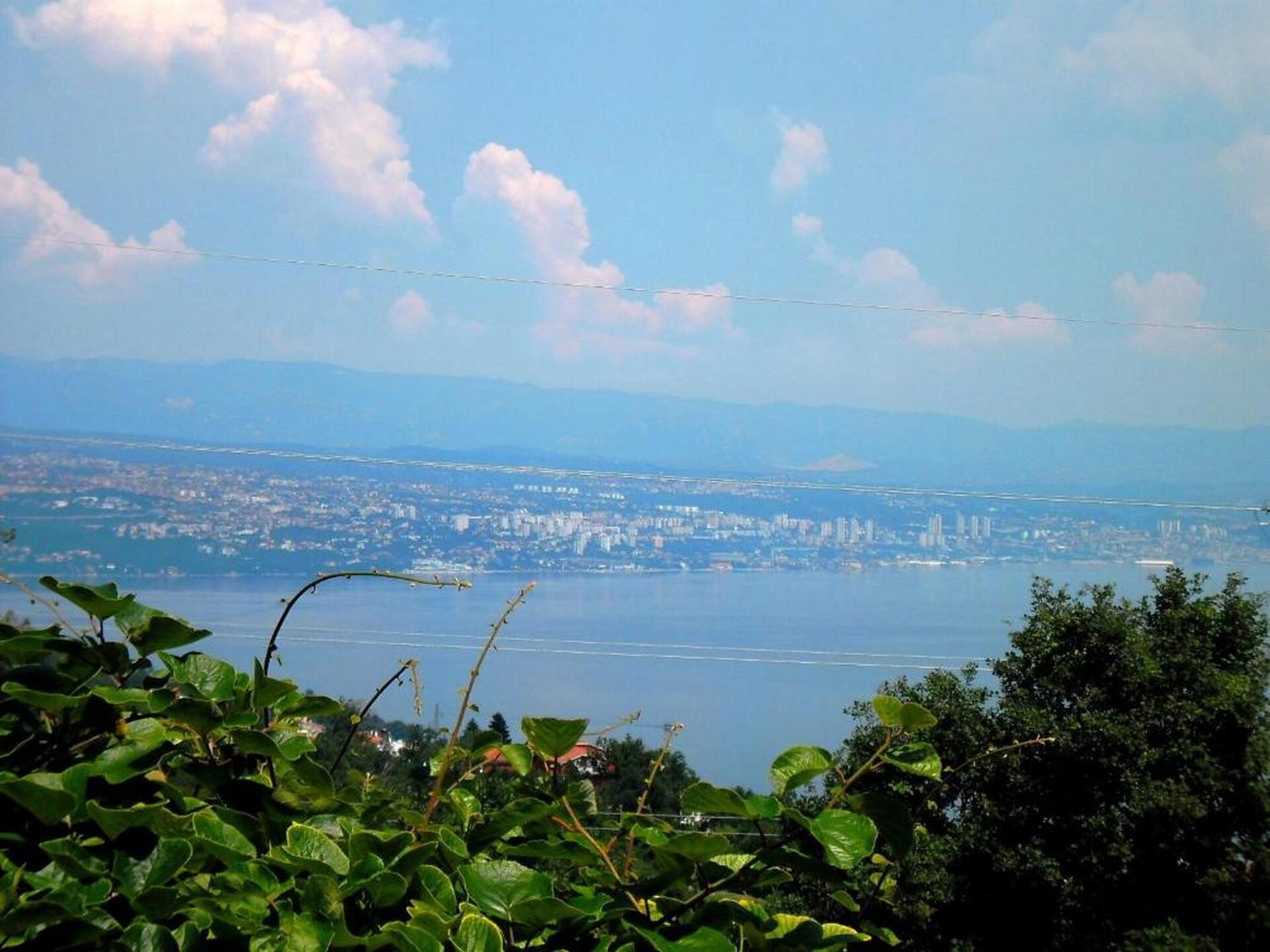 Ruim appartement met zeezicht en tuin op de hellingen van Učka, Opatija - foto 38