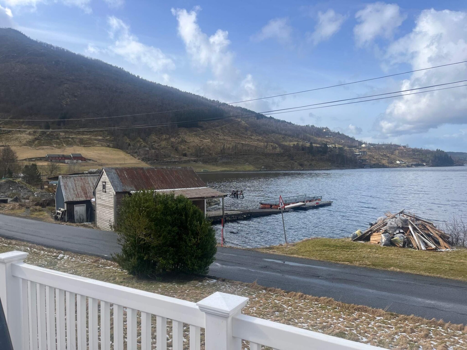Ruim vakantiehuis voor 12 personen met fjordzicht, jacuzzi en skilift op 100m - foto 10