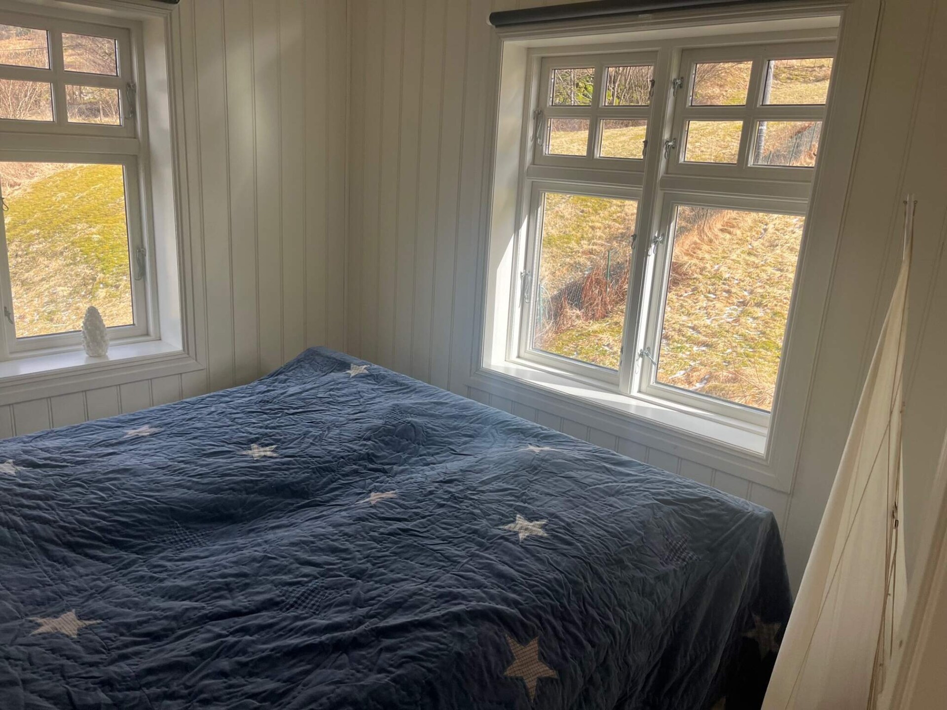 Ruim vakantiehuis voor 12 personen met fjordzicht, jacuzzi en skilift op 100m - foto 21