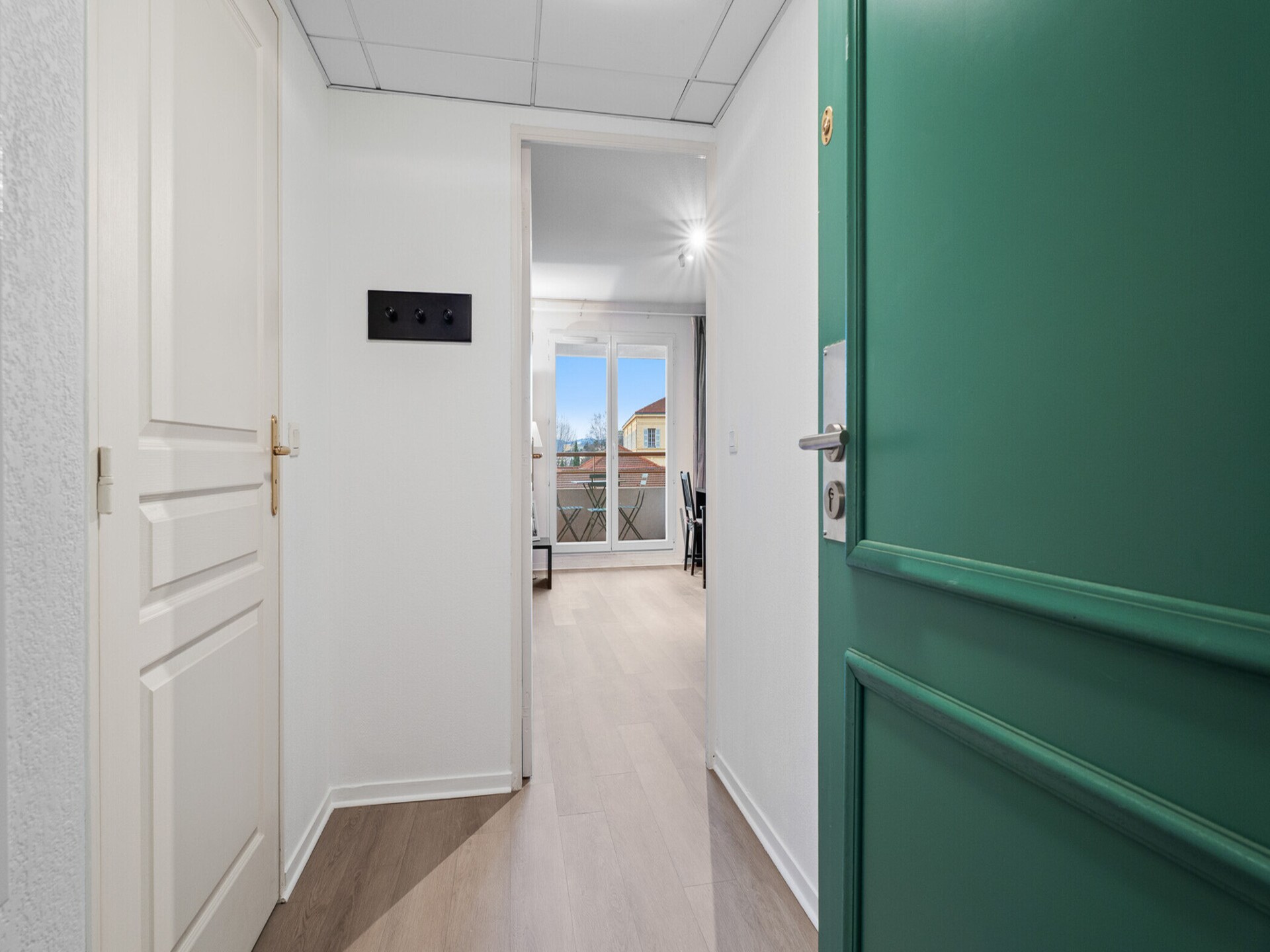 Zonnig appartement met balkon en zwembad, 200m van centrum Grasse - foto 8