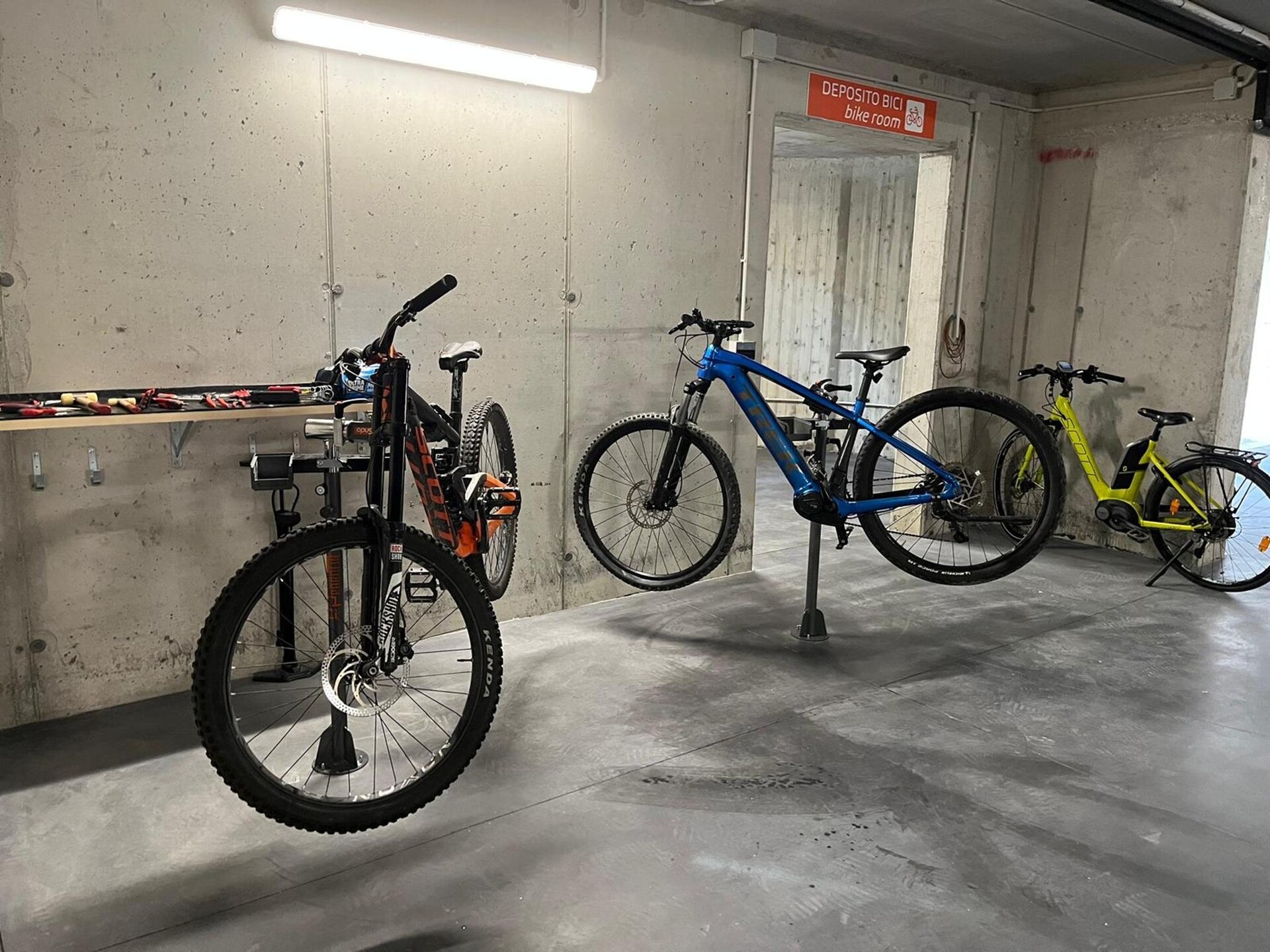 Vrijstaand appartement aan het Iseomeer met privéloggia en gedeelde fitness - foto 22