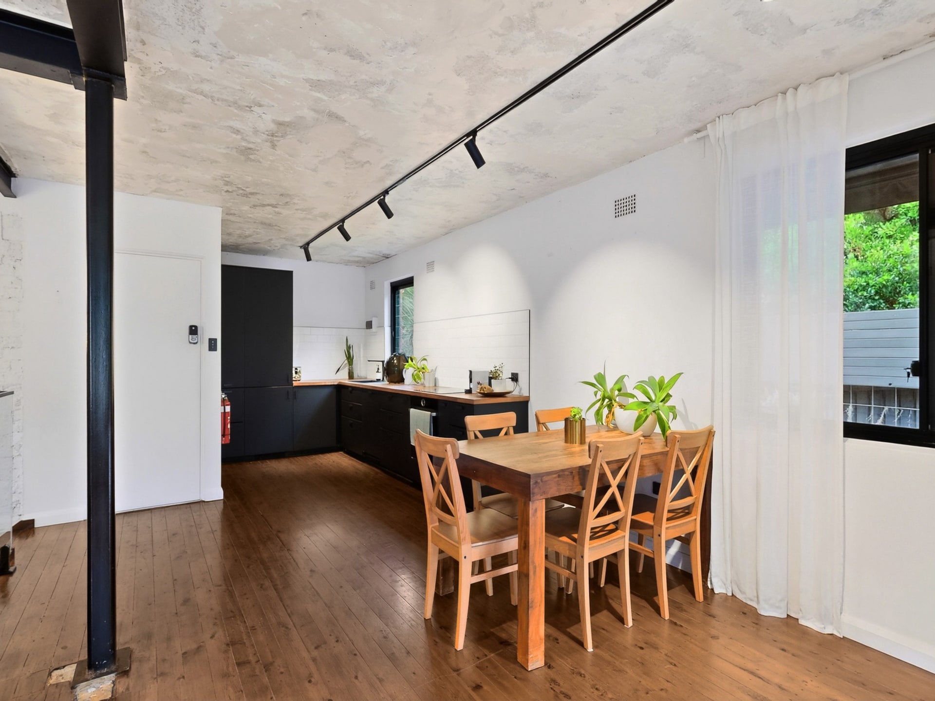 Licht appartement vlakbij het strand van Cronulla met eigen terras - foto 5