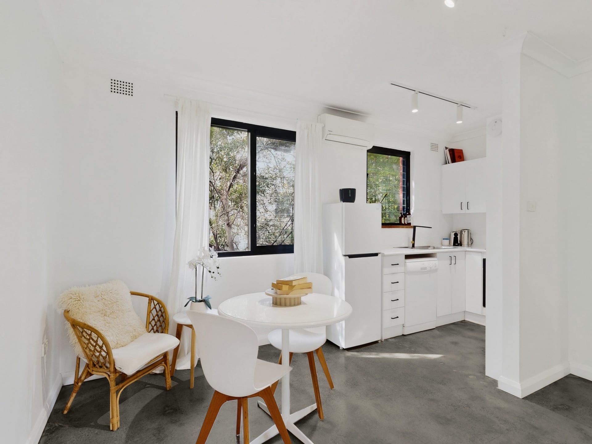 Licht en modern appartement vlakbij het strand van Cronulla - foto 11