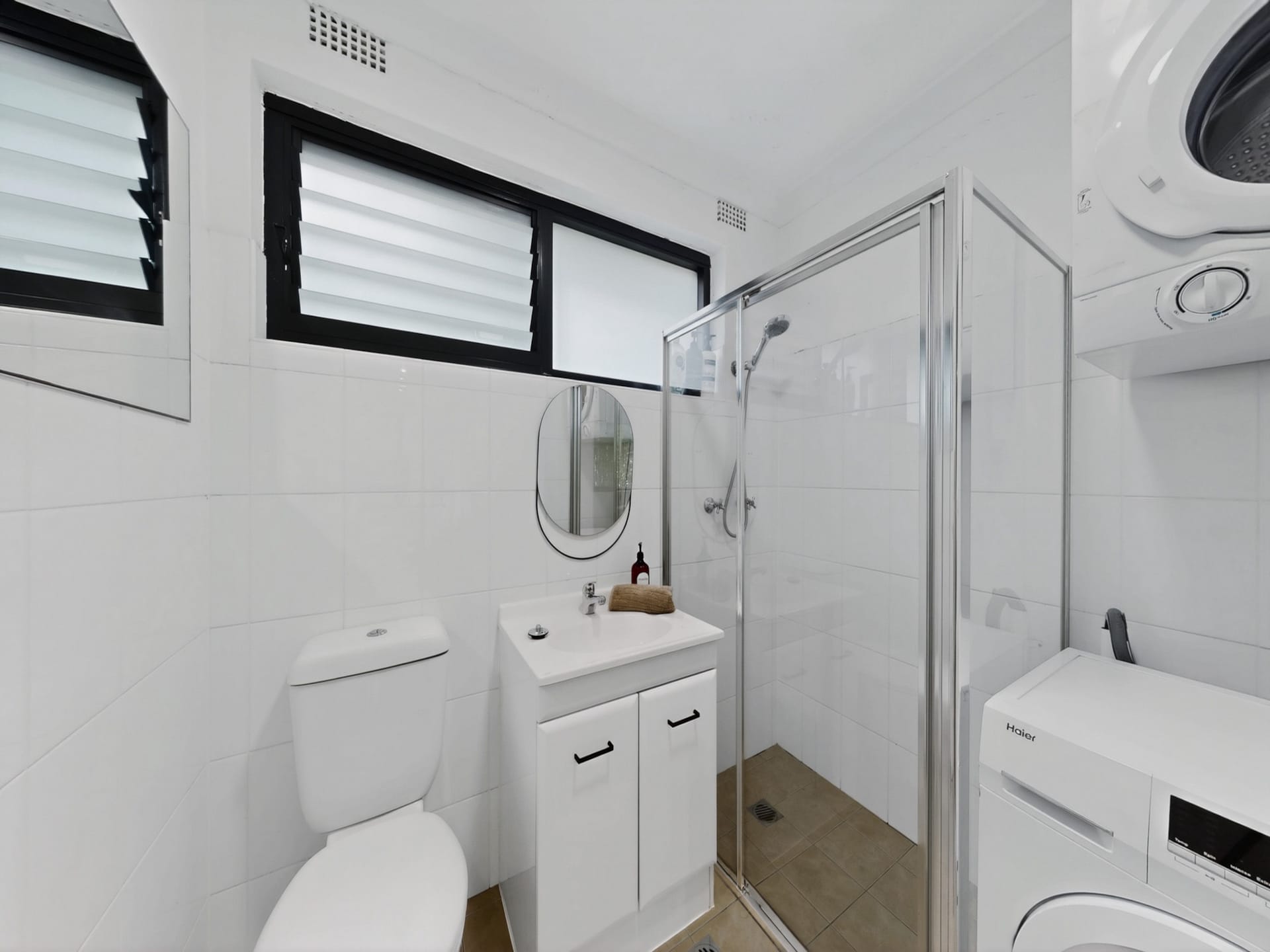 Licht en modern appartement vlakbij het strand van Cronulla - foto 12