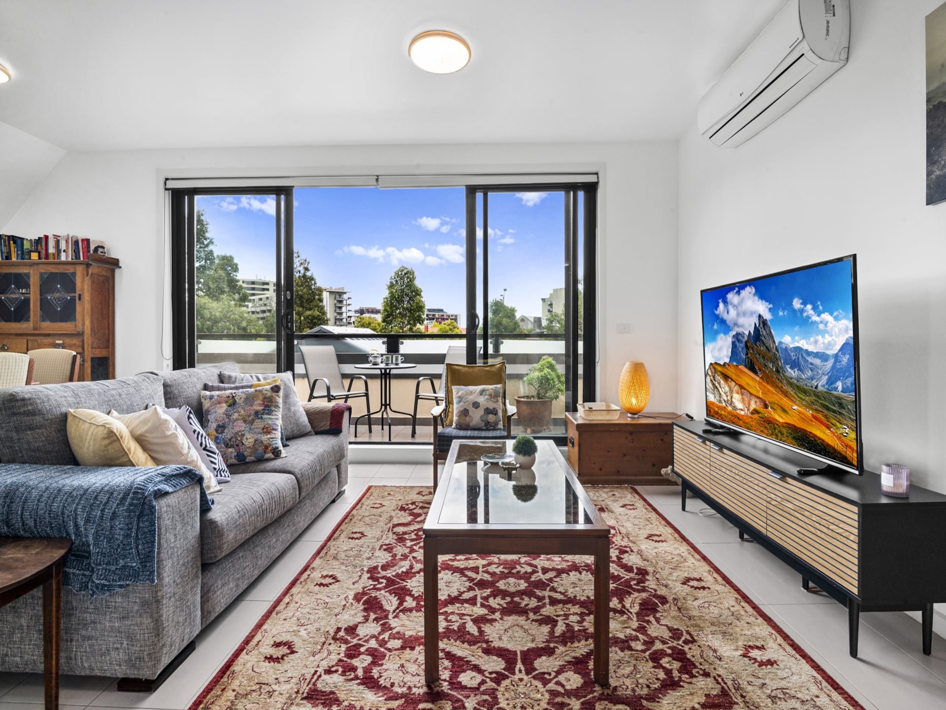 Modern appartement in Footscray met 2 slaapkamers - foto 1