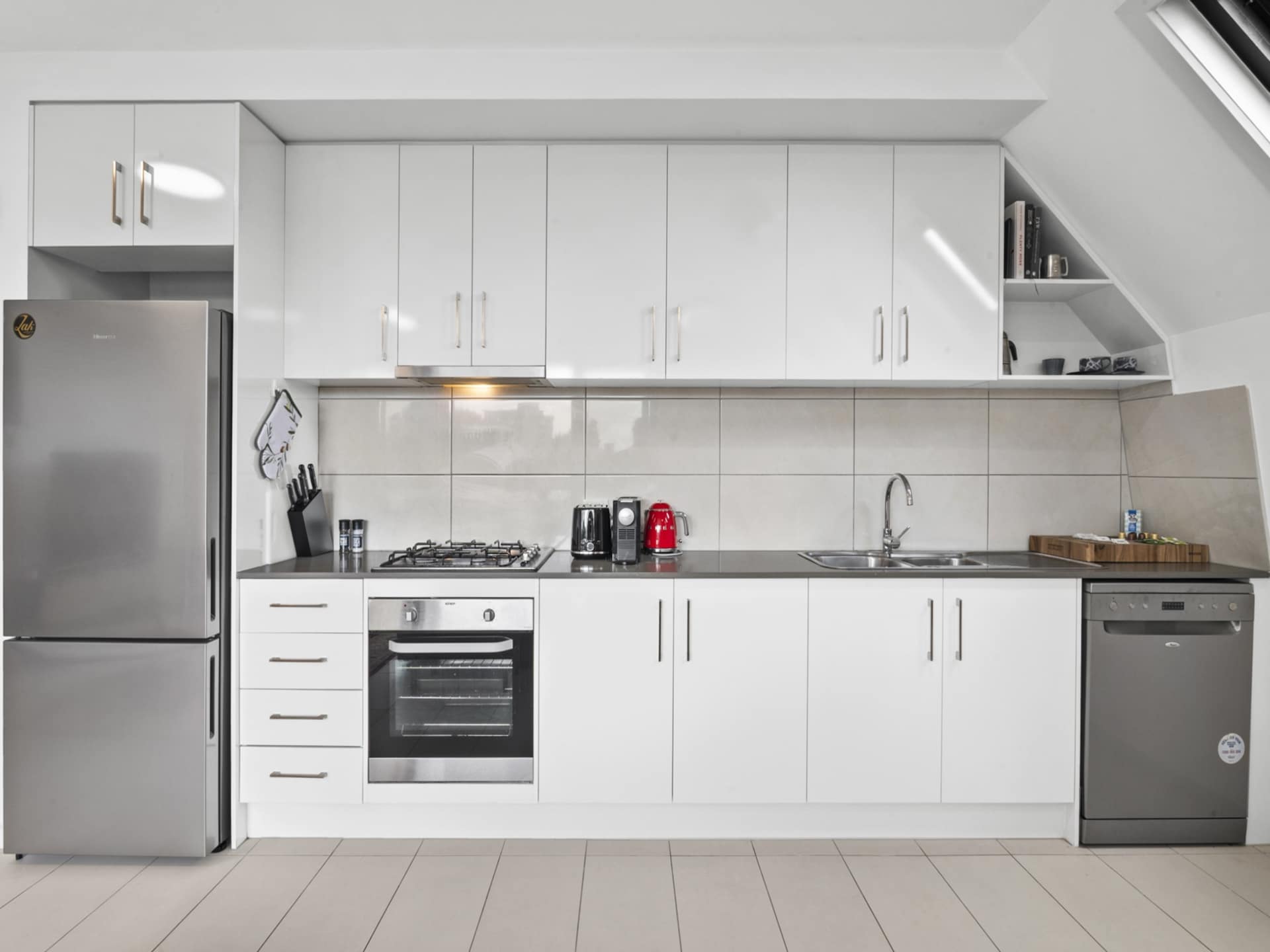 Modern appartement in Footscray met 2 slaapkamers - foto 8