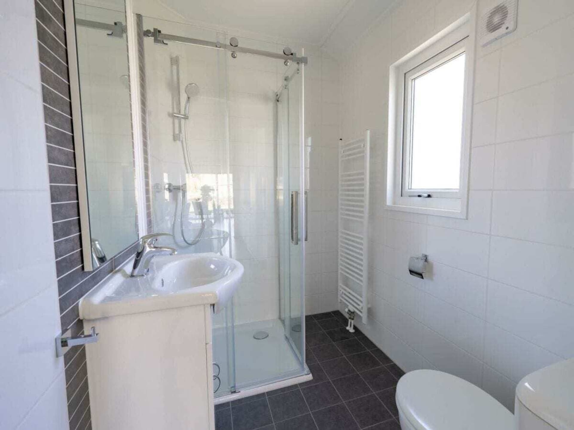 Gelijkvloers 4-persoons vakantiehuis met tuin in Mol - foto 8