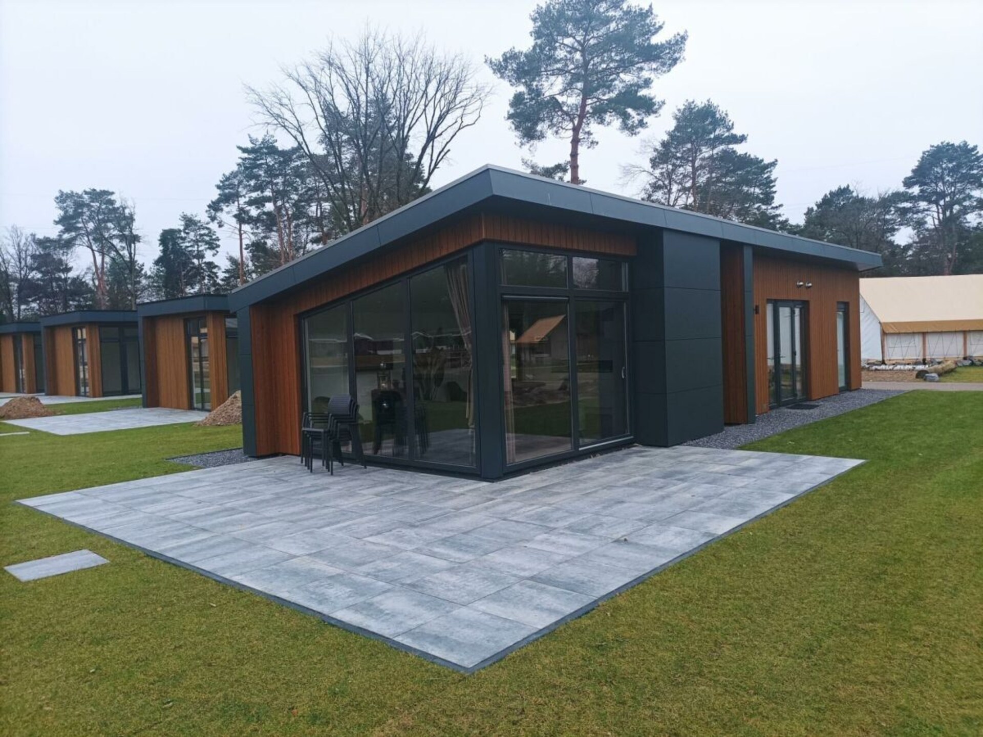 Gelijkvloers chalet aan het water in Mol voor 4 personen - foto 1