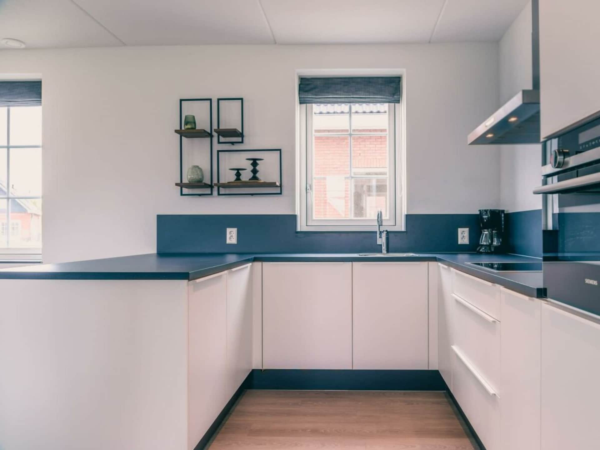 Duurzame waterwoning met jacuzzi en sauna in Medemblik voor 8 personen - foto 2