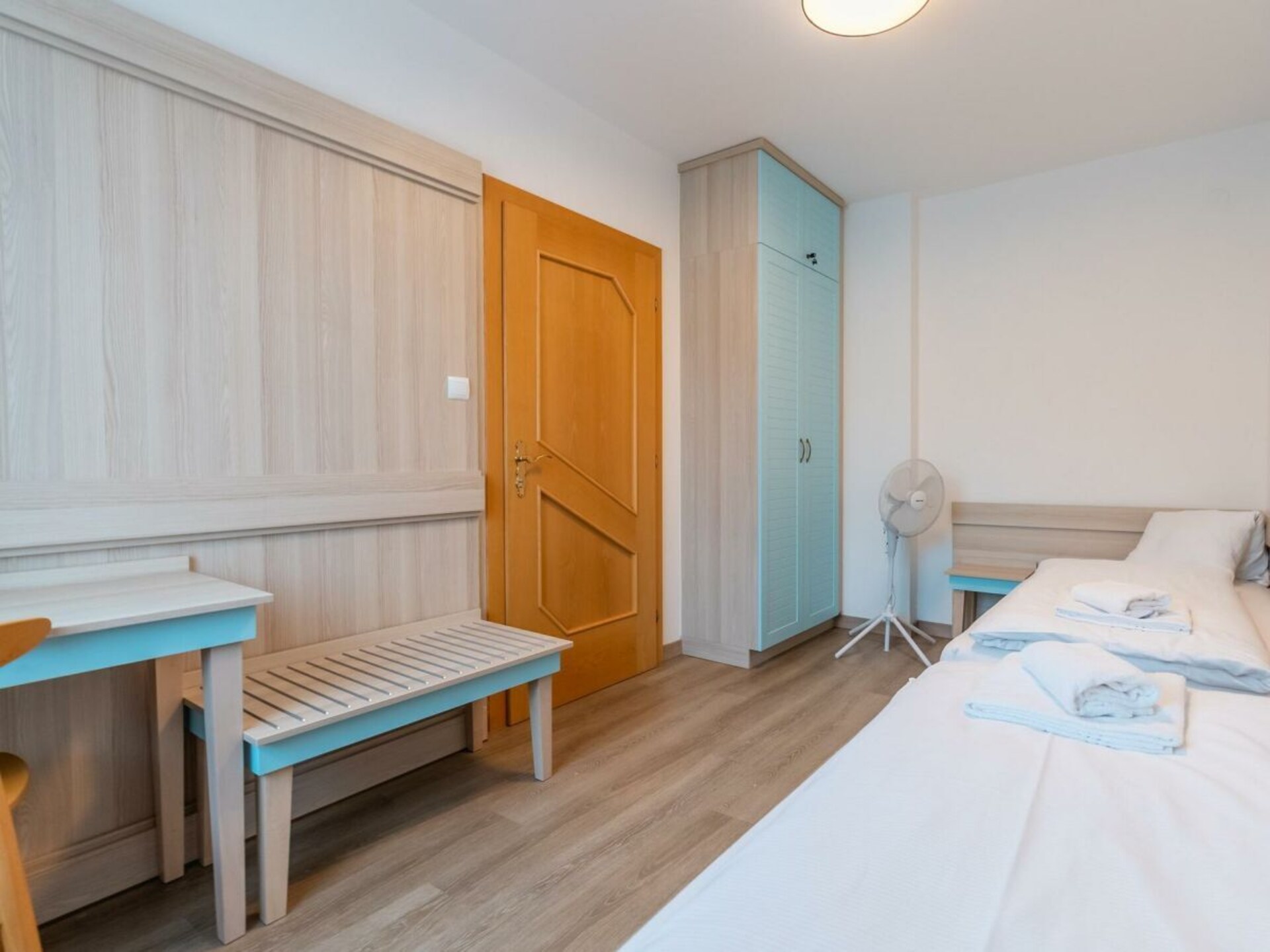 Sfeervol huisje aan de Wörthersee met balkon, geschikt voor 4 personen - foto 3
