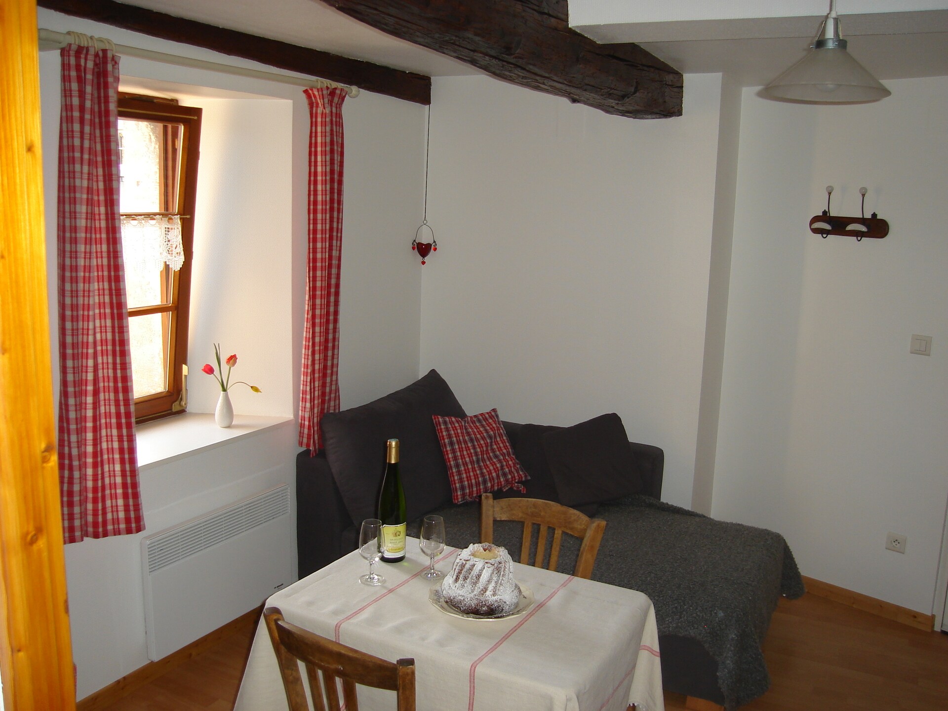Romantisch 17e-eeuws wijnhuis in het hart van Riquewihr - foto 1