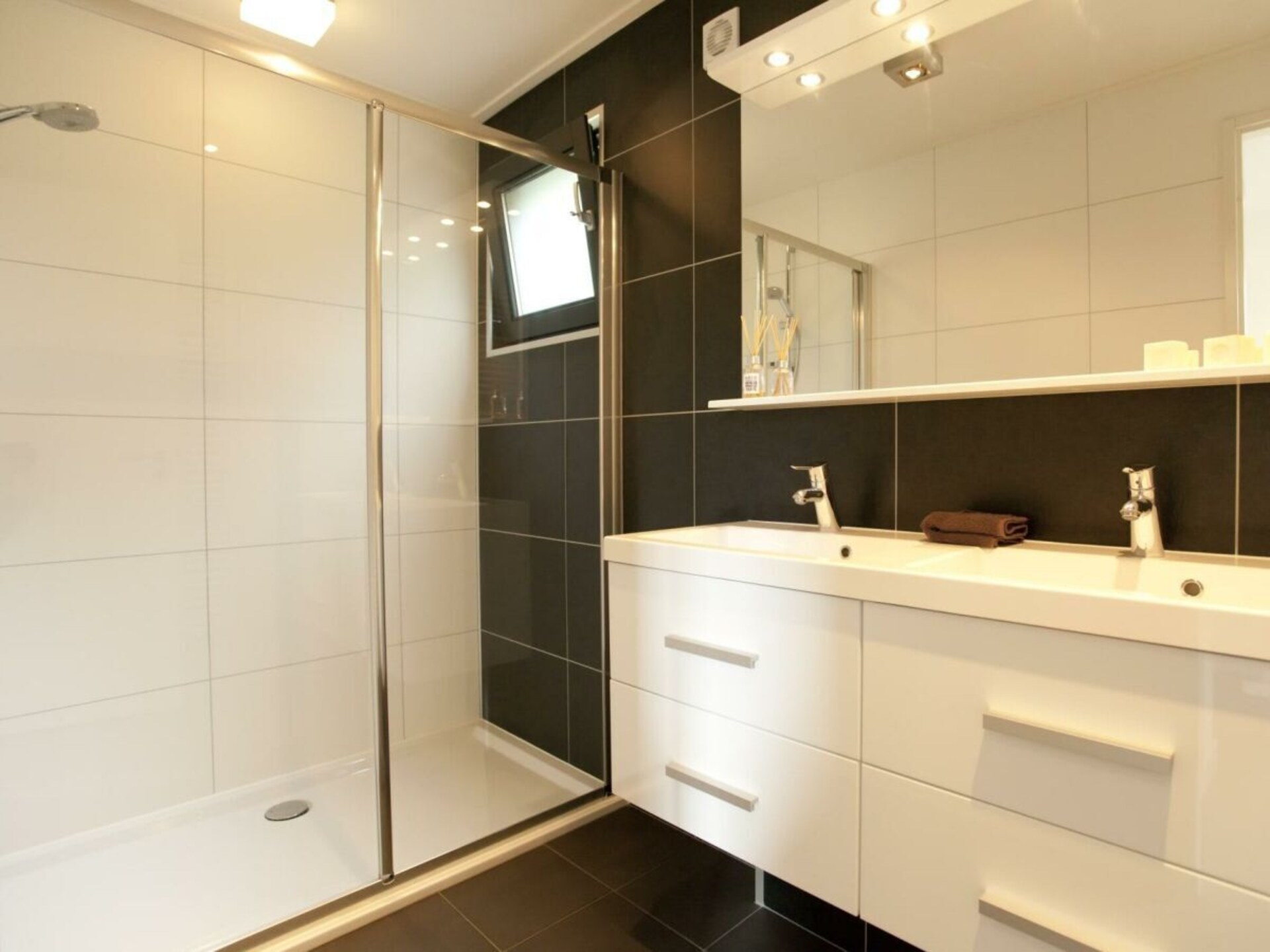 Ruim 8-persoons vakantiehuis in GELD met 4 slaapkamers, hondvriendelijk - foto 11