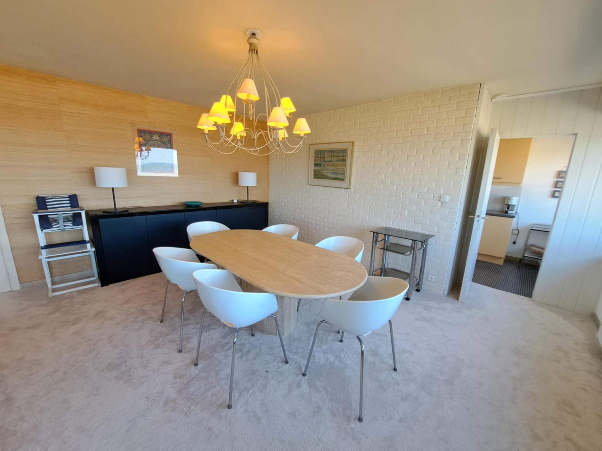 Ruim appartement met 4 slaapkamers en zeezicht direct aan de Zeedijk - foto 2