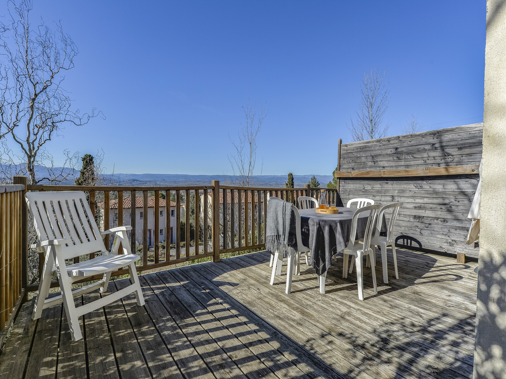 Duplex voor 6 personen met ruim terras in vakantiedorp Le Rouret, Grospierres - foto 4