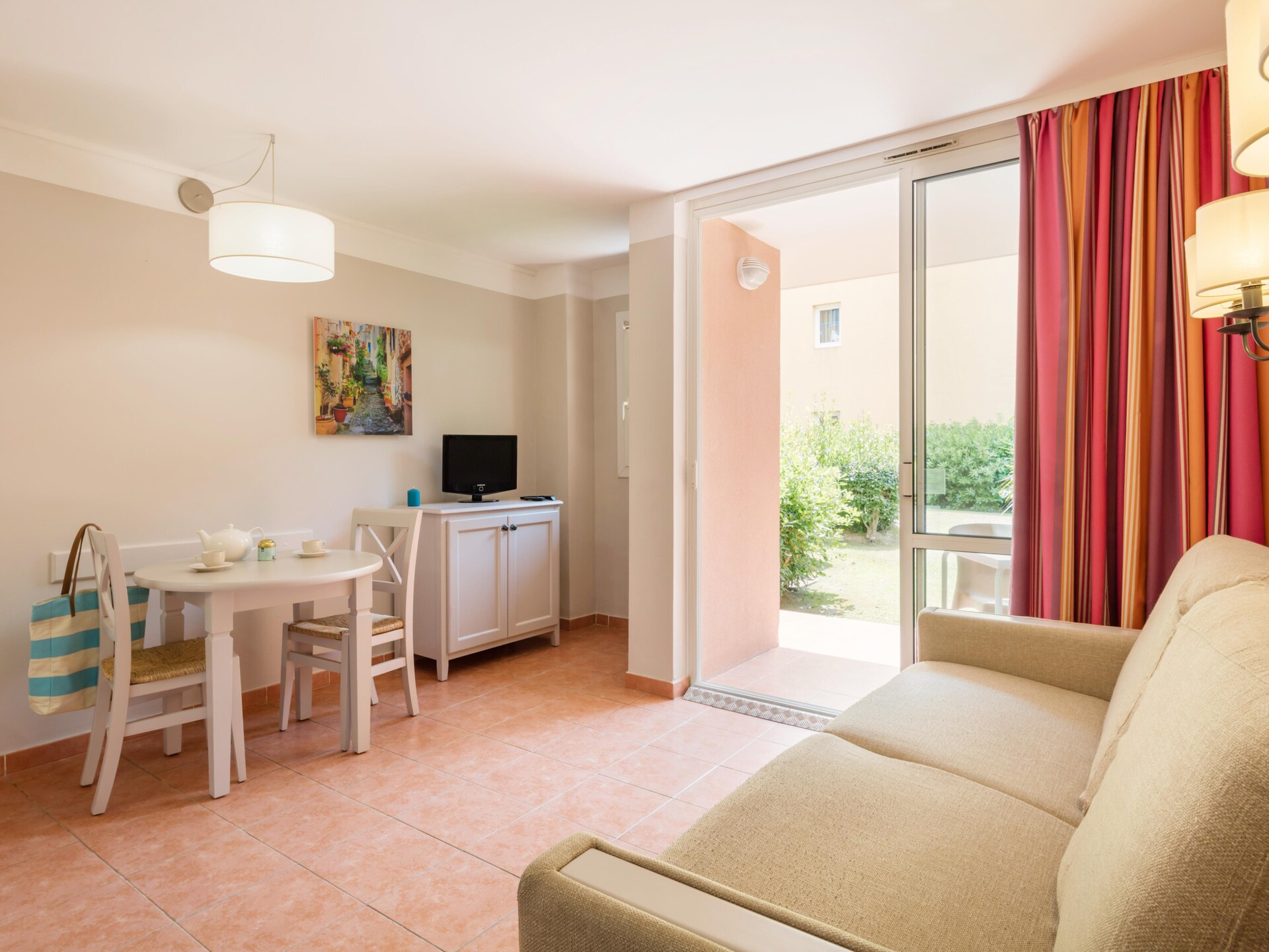 Knus vakantiehuis met terras in Mandelieu bij de rivier de Siagne - foto 3