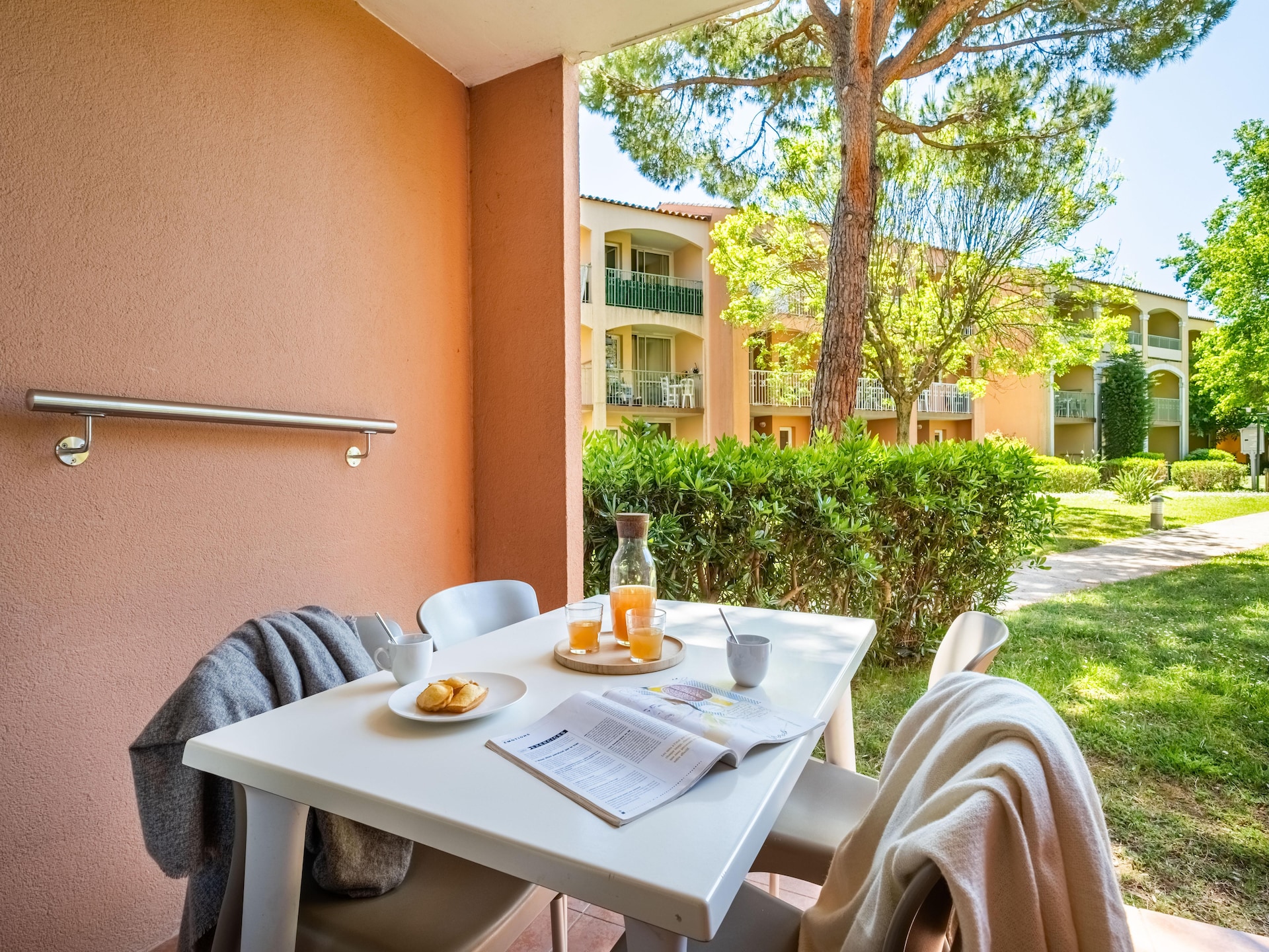 Modern appartement met terras in Mandelieu aan de rivier de Siagne - foto 4