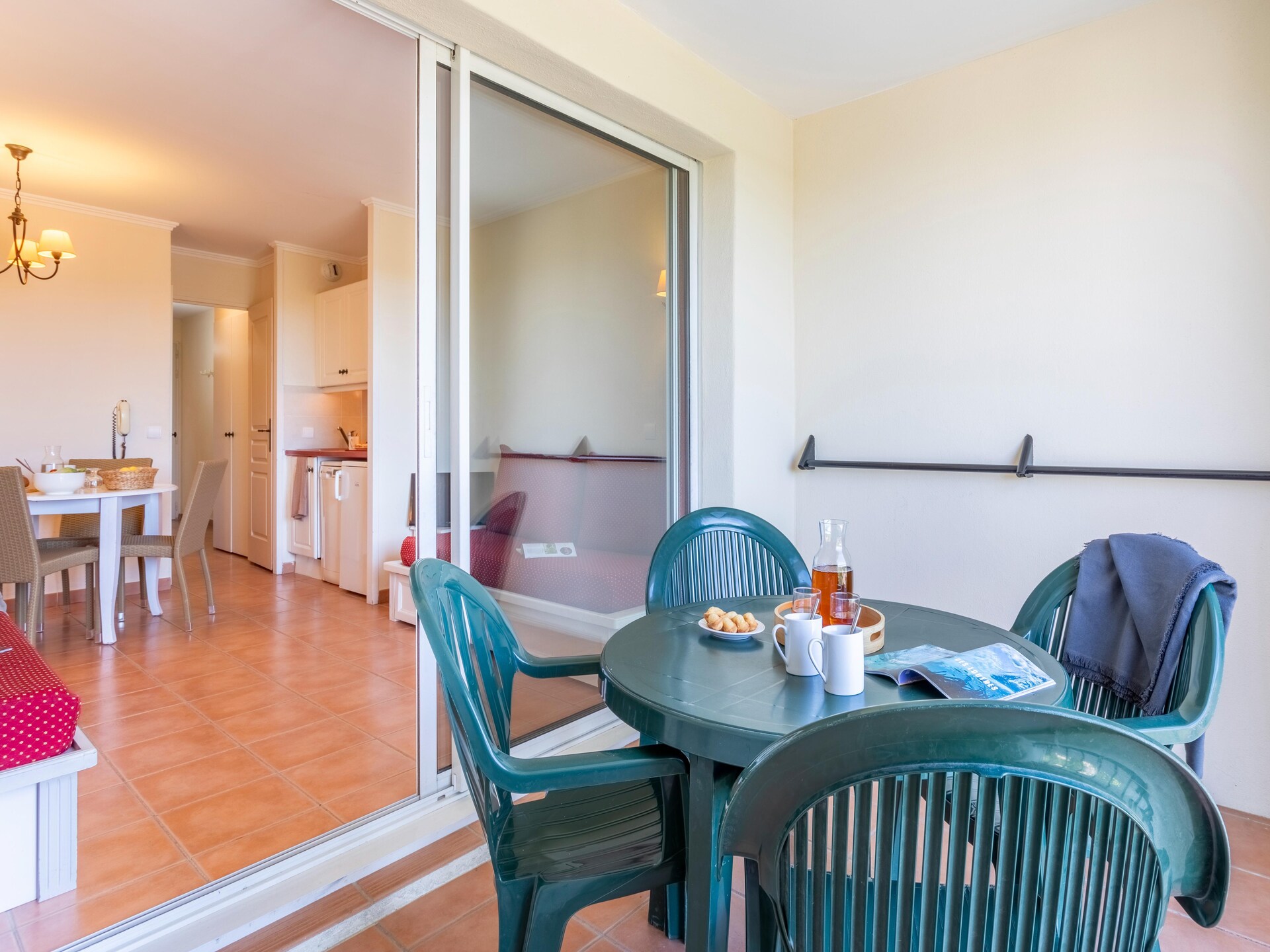 Licht appartement voor 5 personen in Mallemort bij Pont Royal - foto 7