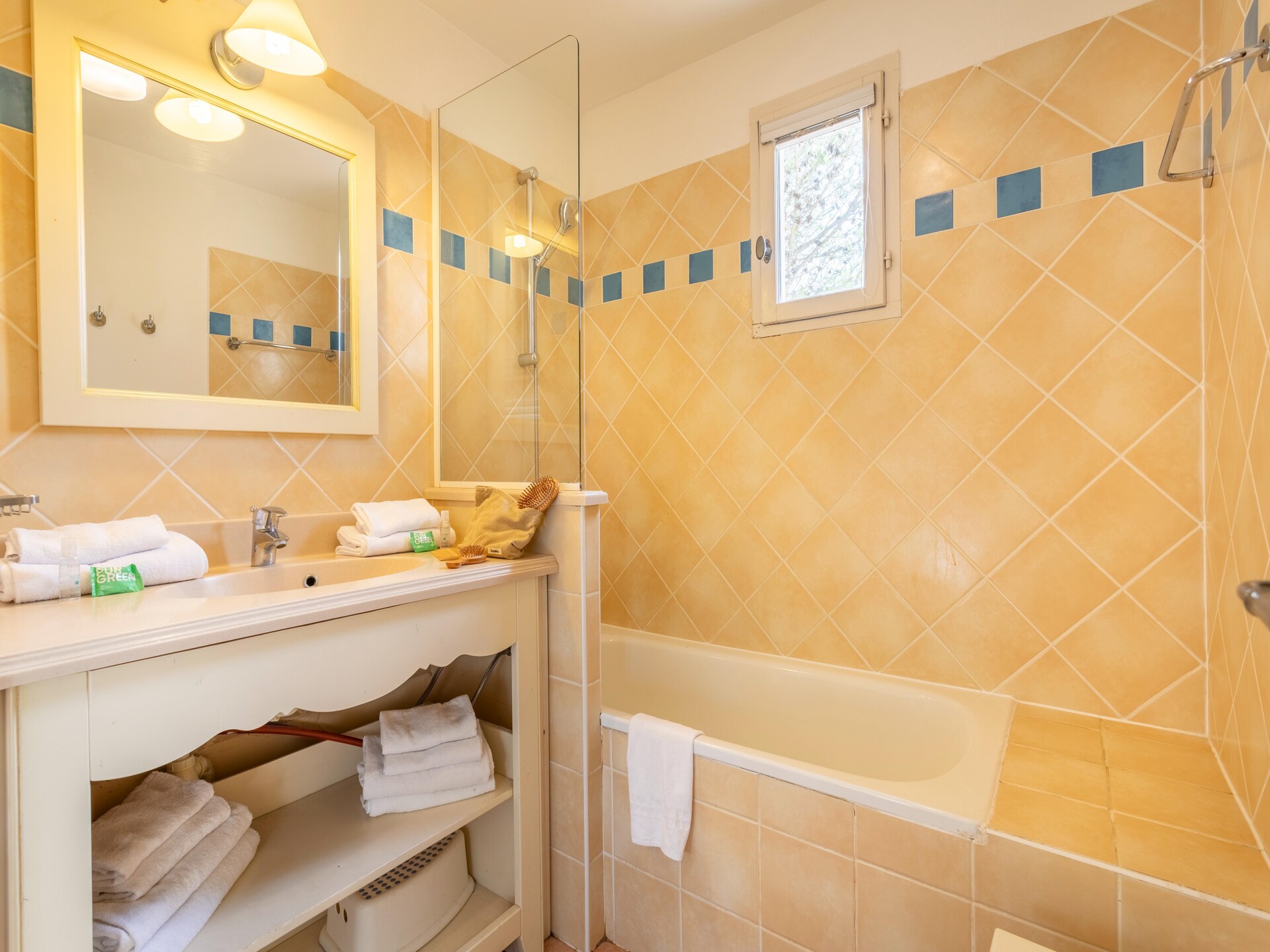 Ruim duplex appartement voor 8 personen in Mallemort · 67 m² - foto 8