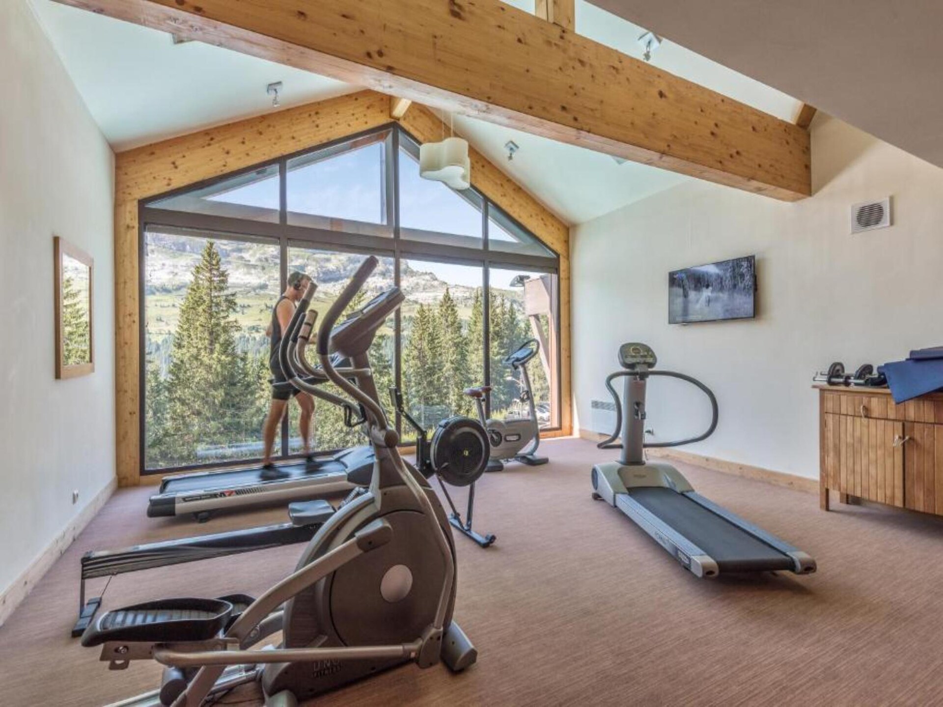 Ruim 6-persoons appartement met balkon en uitzicht op de bergen in Flaine - foto 17