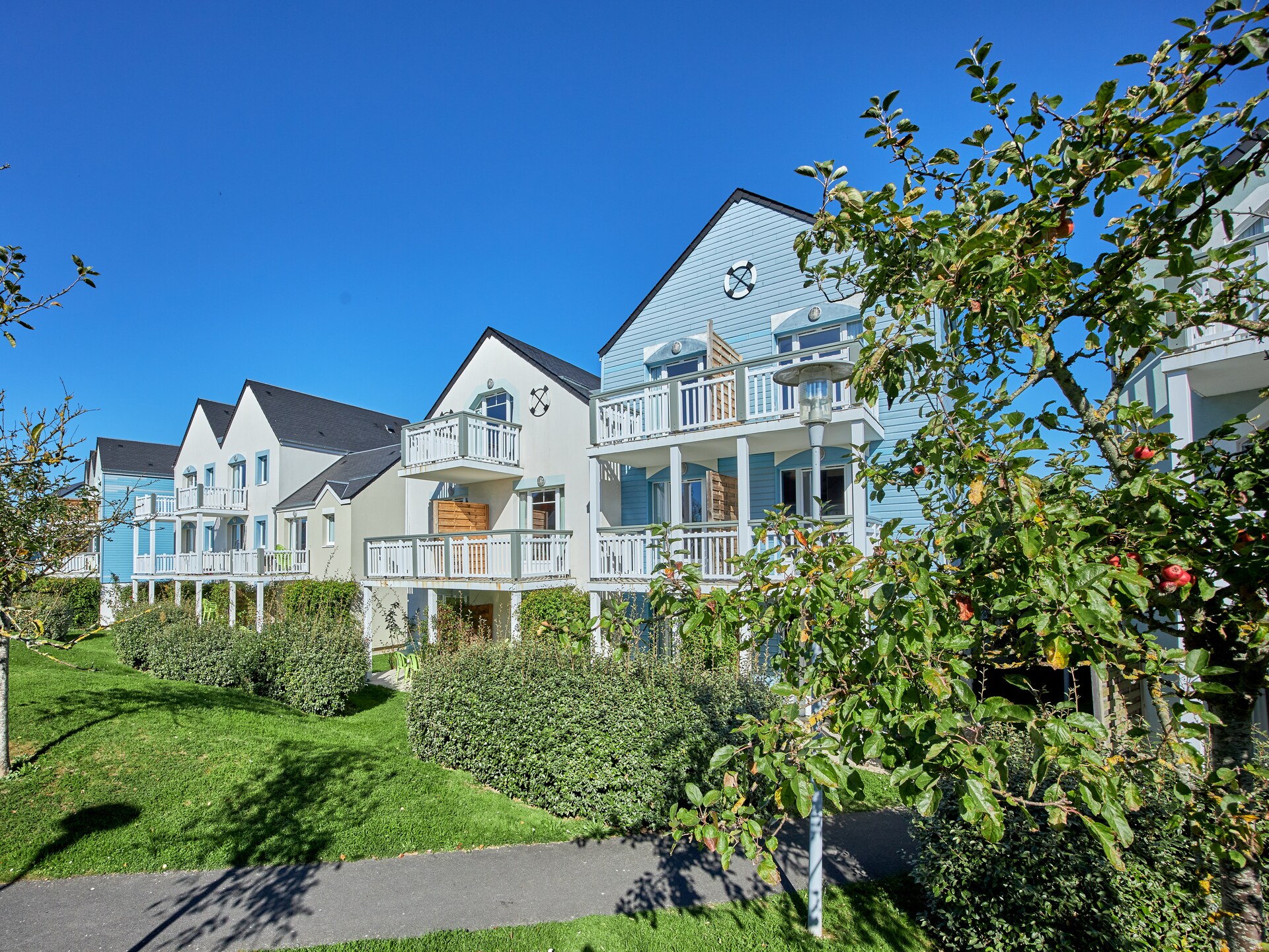 Appartement aan de Normandische kust met verwarmd binnenzwembad, vlakbij het strand - foto 1